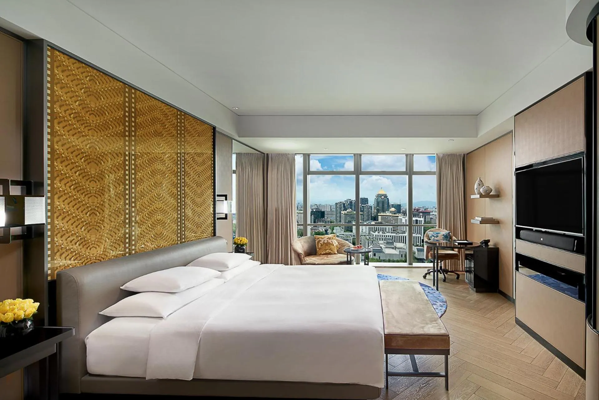 Bed in Sofitel Beijing Central