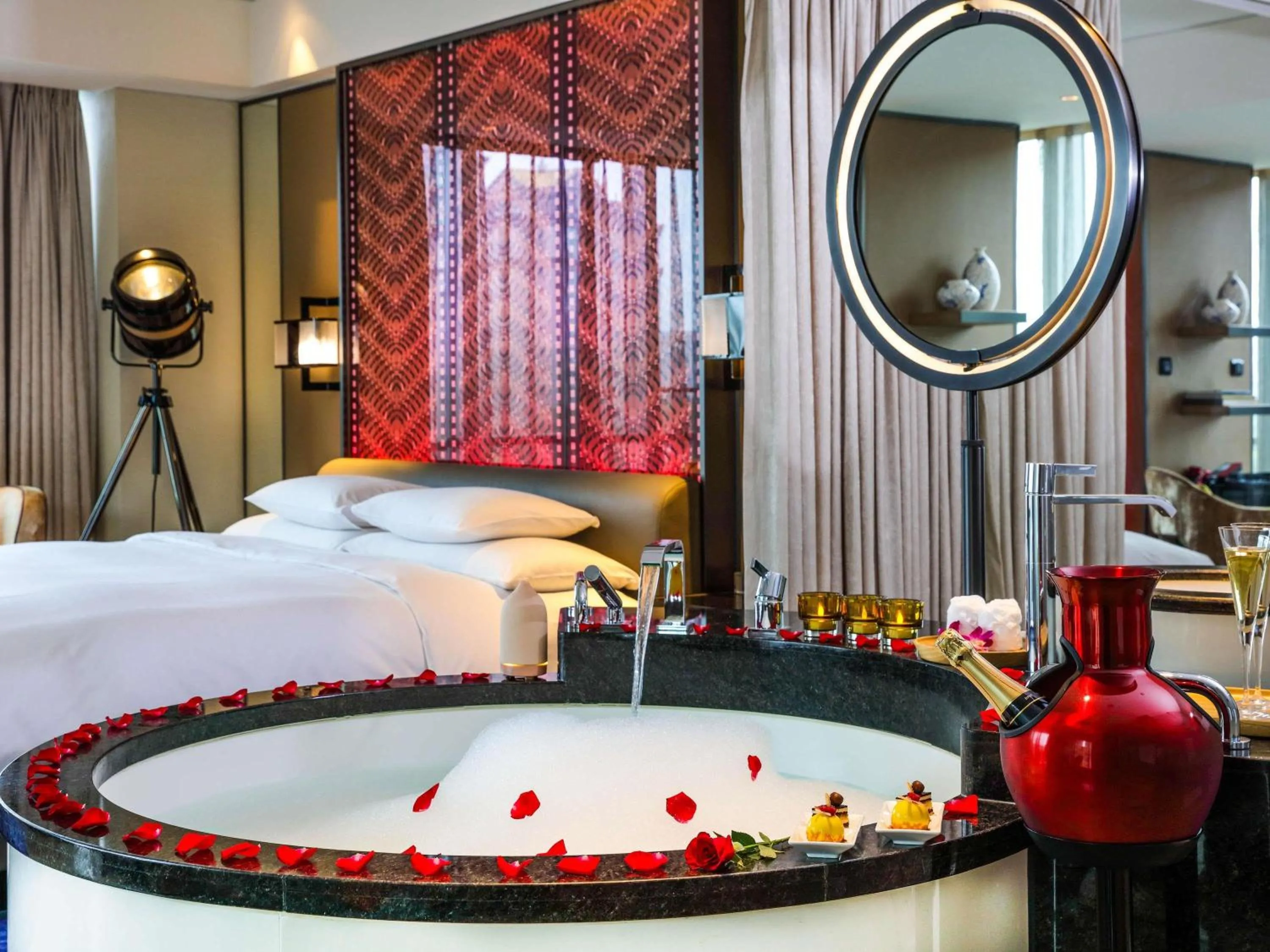 Photo of the whole room, Bed in Sofitel Beijing Central