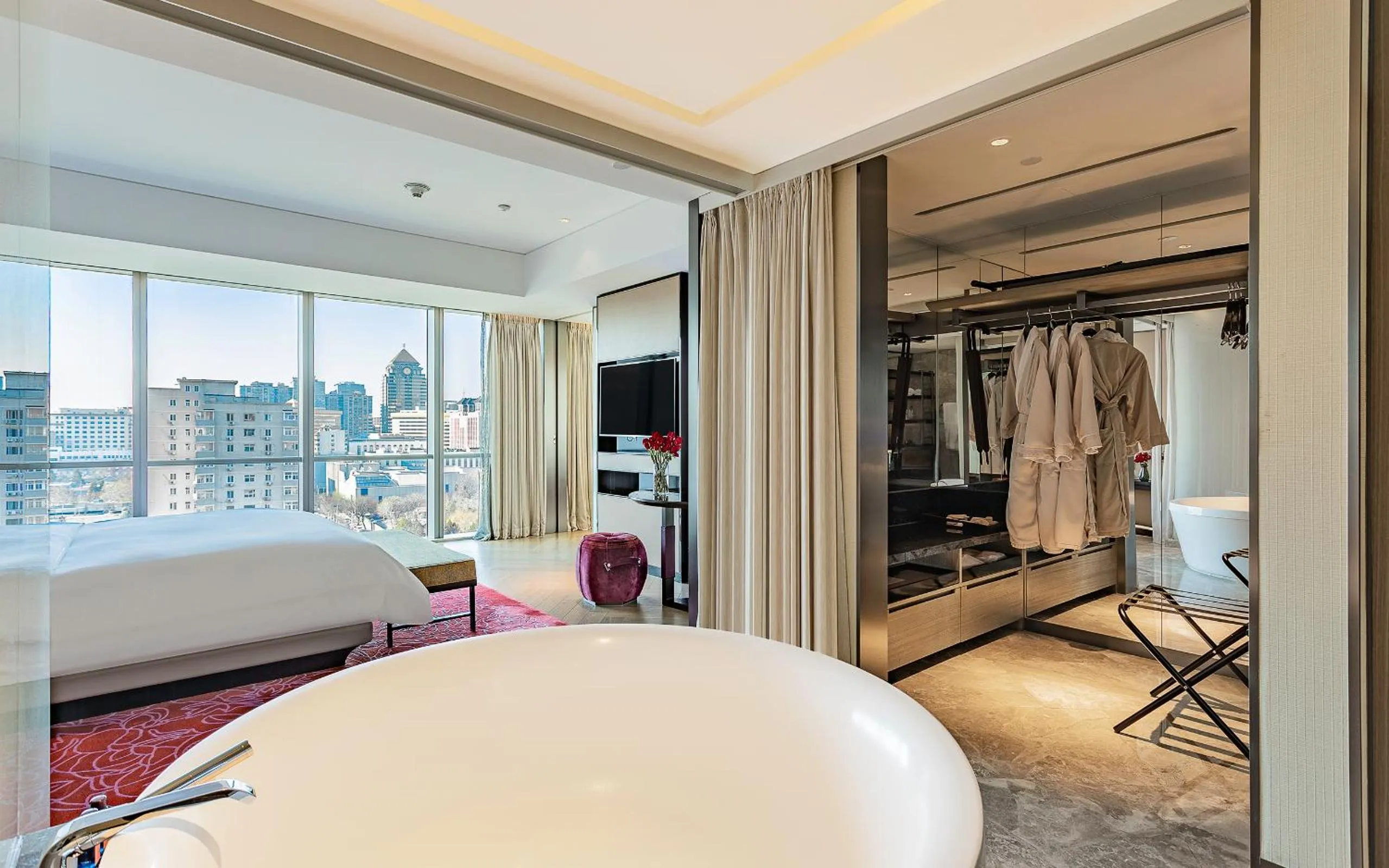 Bedroom, Bed in Sofitel Beijing Central