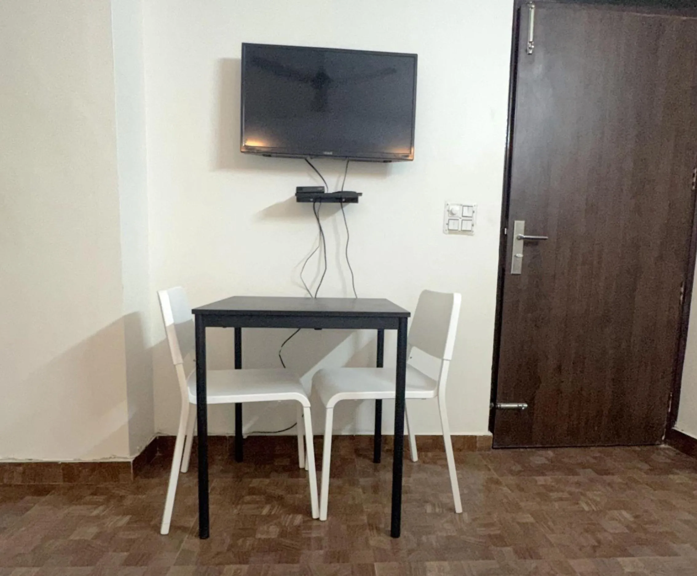 TV and multimedia in Hotel Kundan Palace