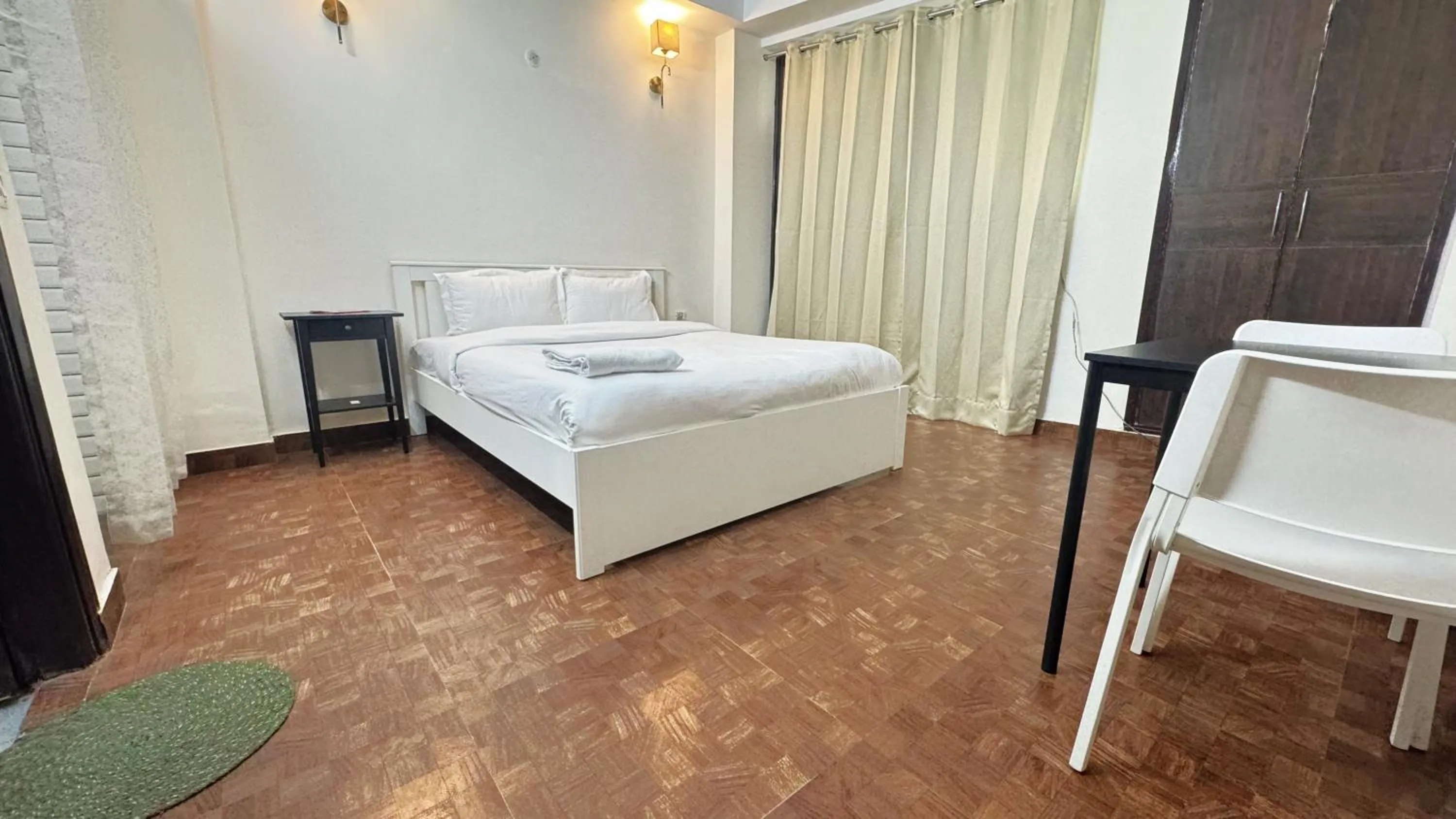 Photo of the whole room, Bed in Hotel Kundan Palace