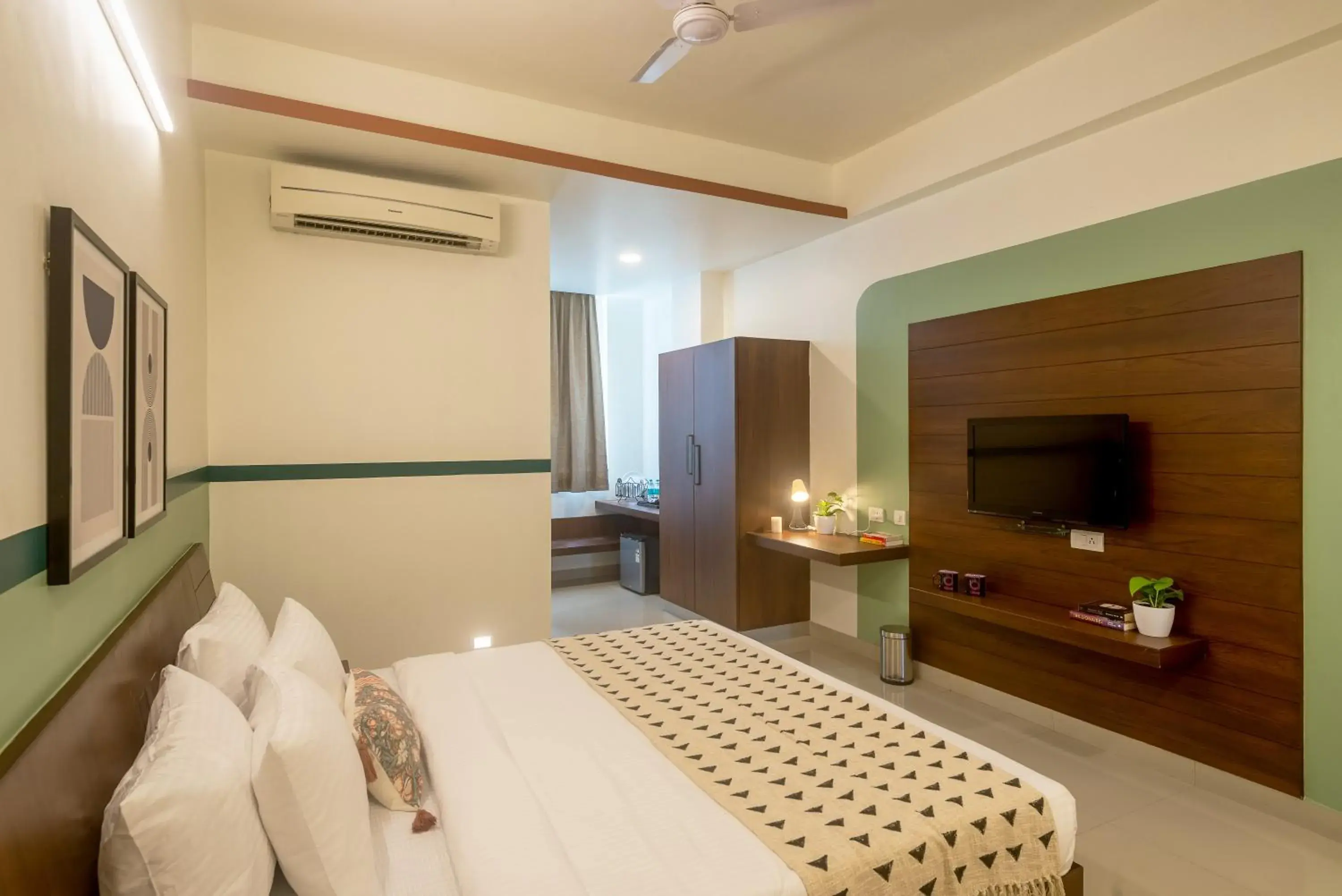 King Suite in Olive Hotel Electronic City by Embassy Group King Suite in Olive Hotel Electronic City by Embassy Group