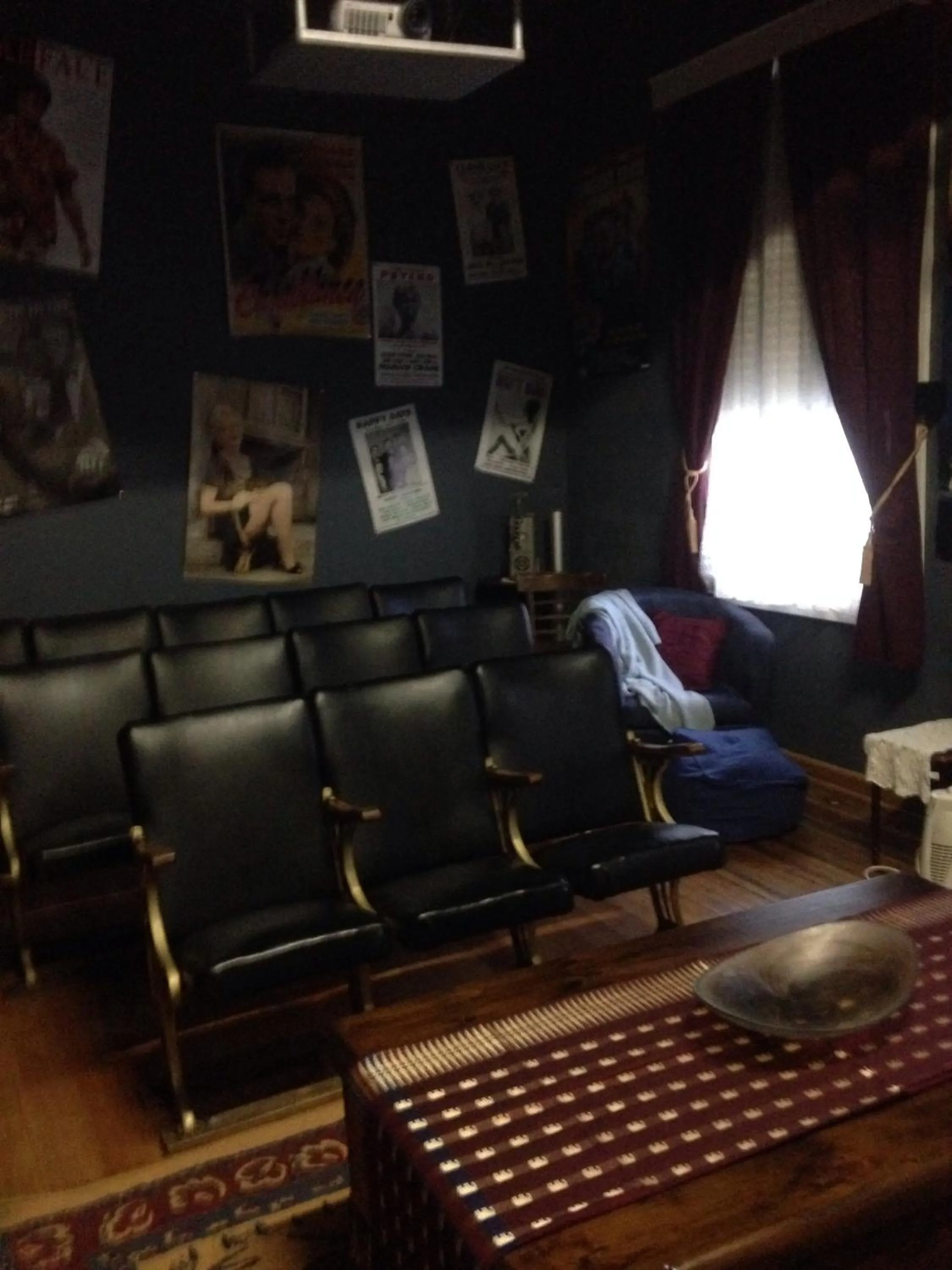 TV and multimedia in Butlers Guesthouse