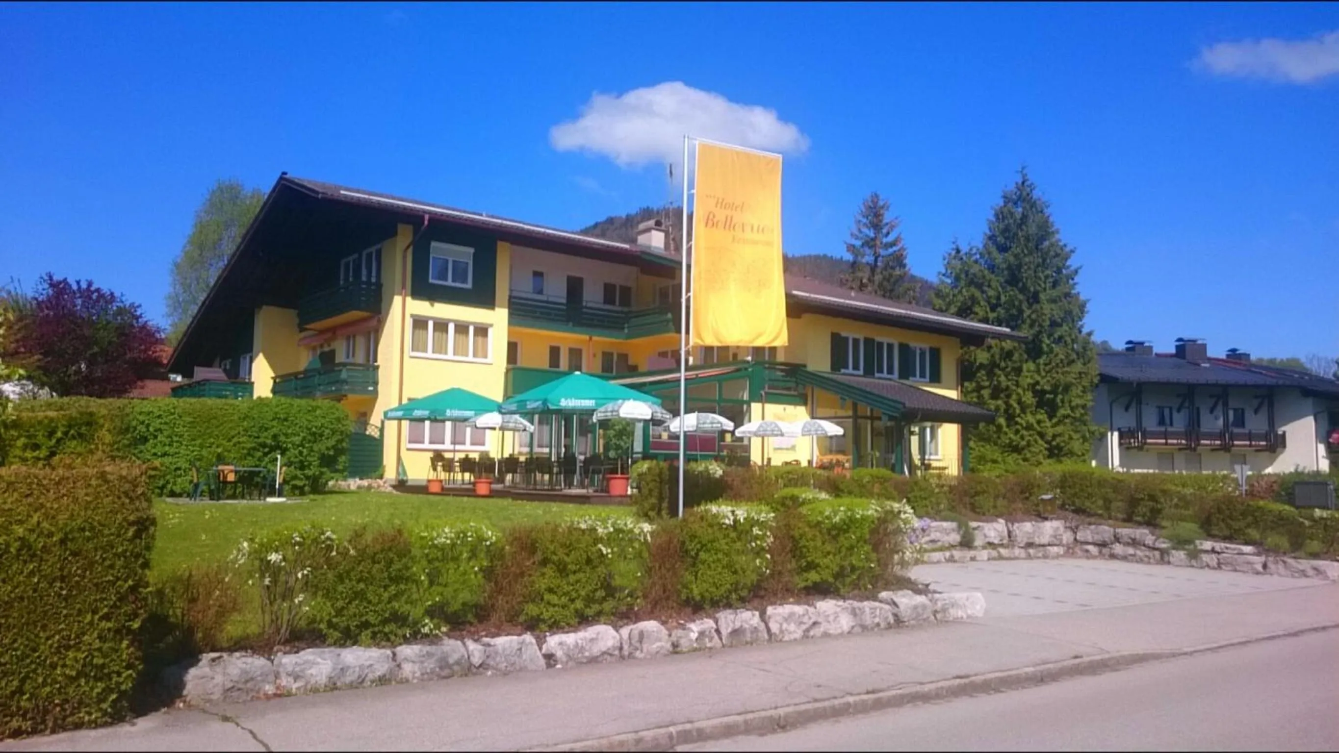 Property building in Hotel-Restaurant Bellevue
