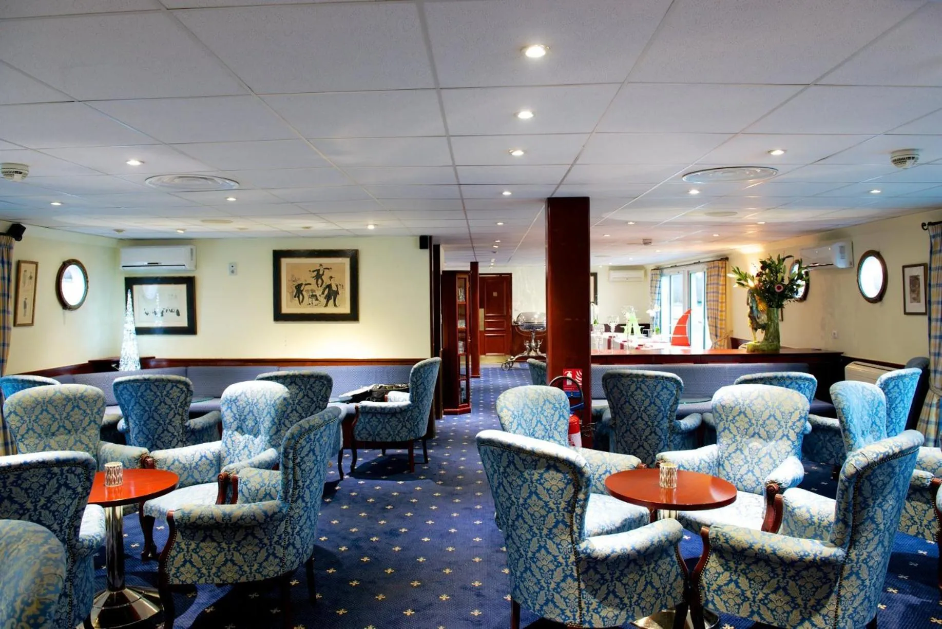 Living room in Bateau Hotel à quai Le Chardonnay