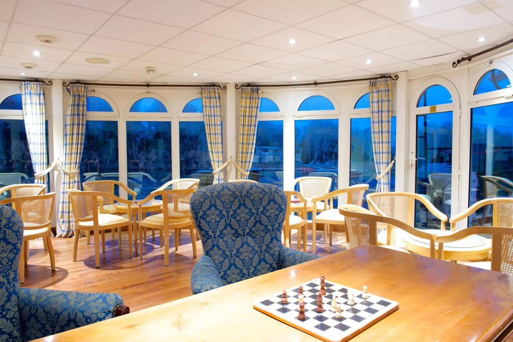 Living room in Bateau Hotel à quai Le Chardonnay