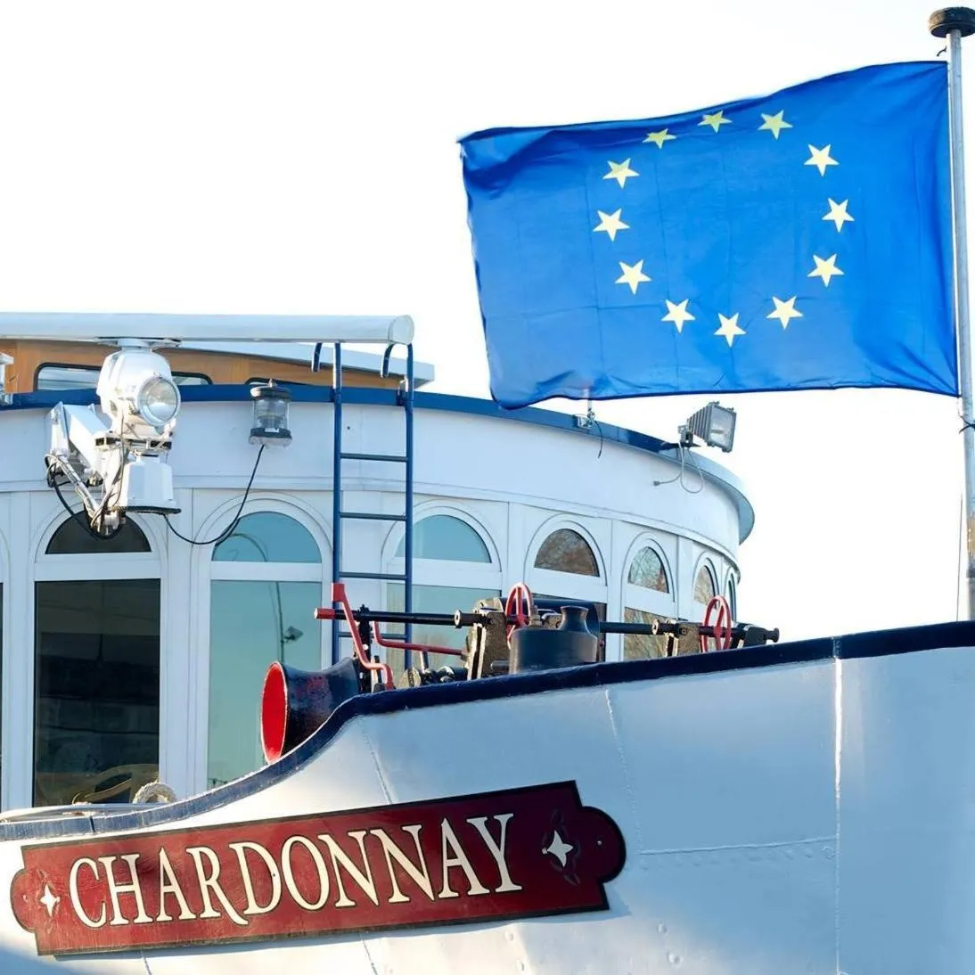 Property building in Bateau Hotel à quai Le Chardonnay