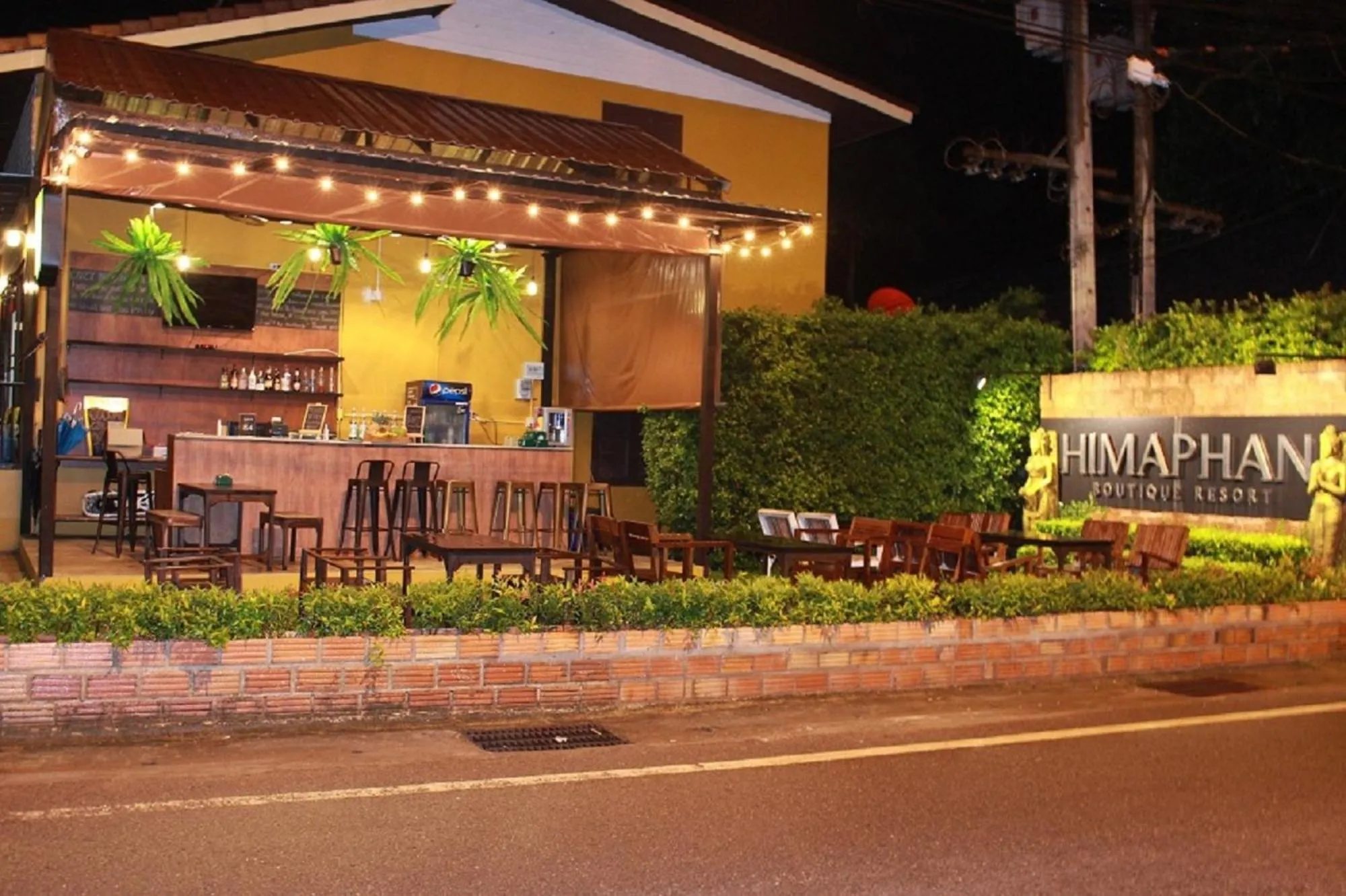 Restaurant/places to eat in Himaphan Boutique Resort - SHA EXTRA PLUS