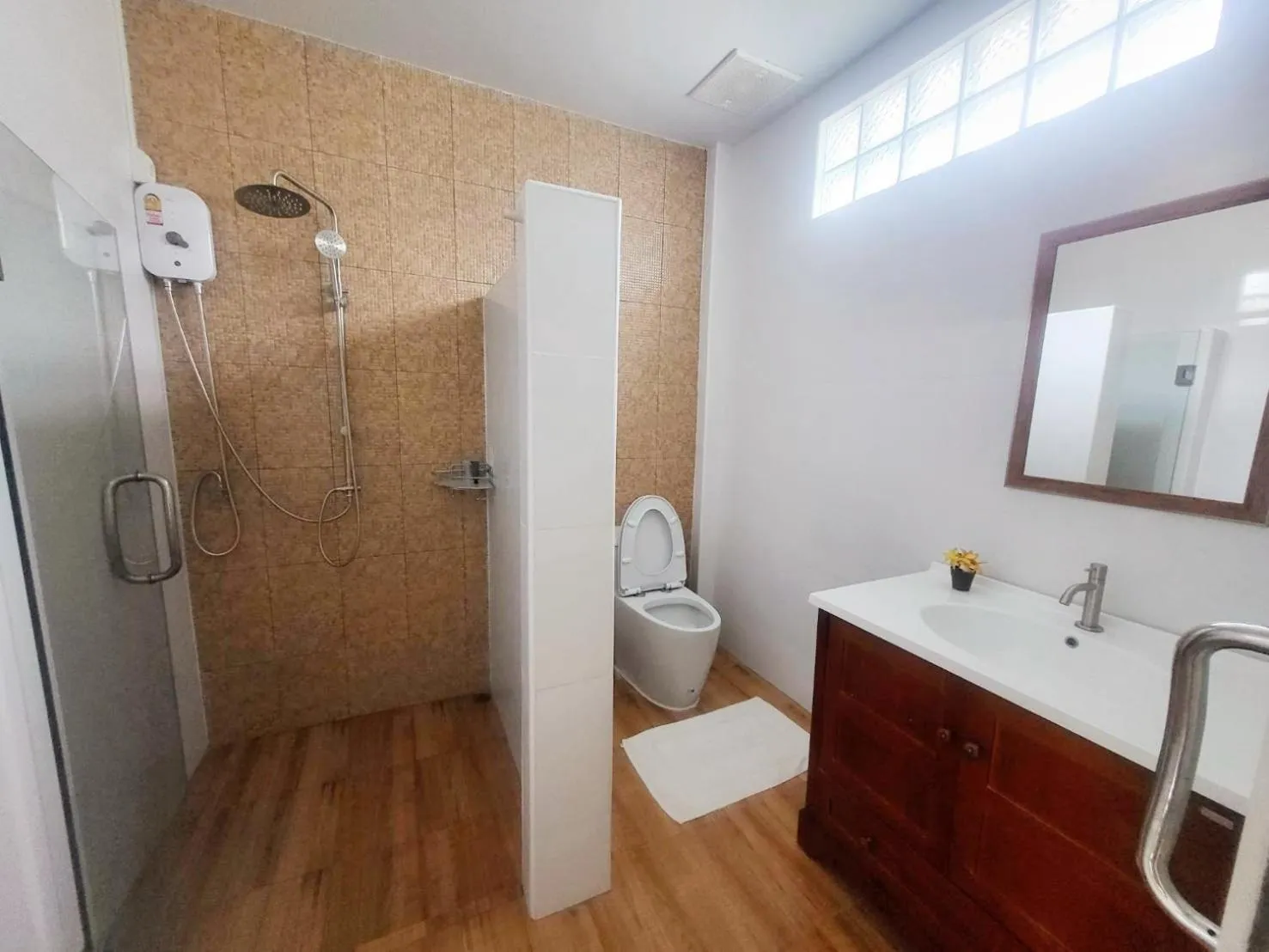 Bathroom in Himaphan Boutique Resort - SHA EXTRA PLUS