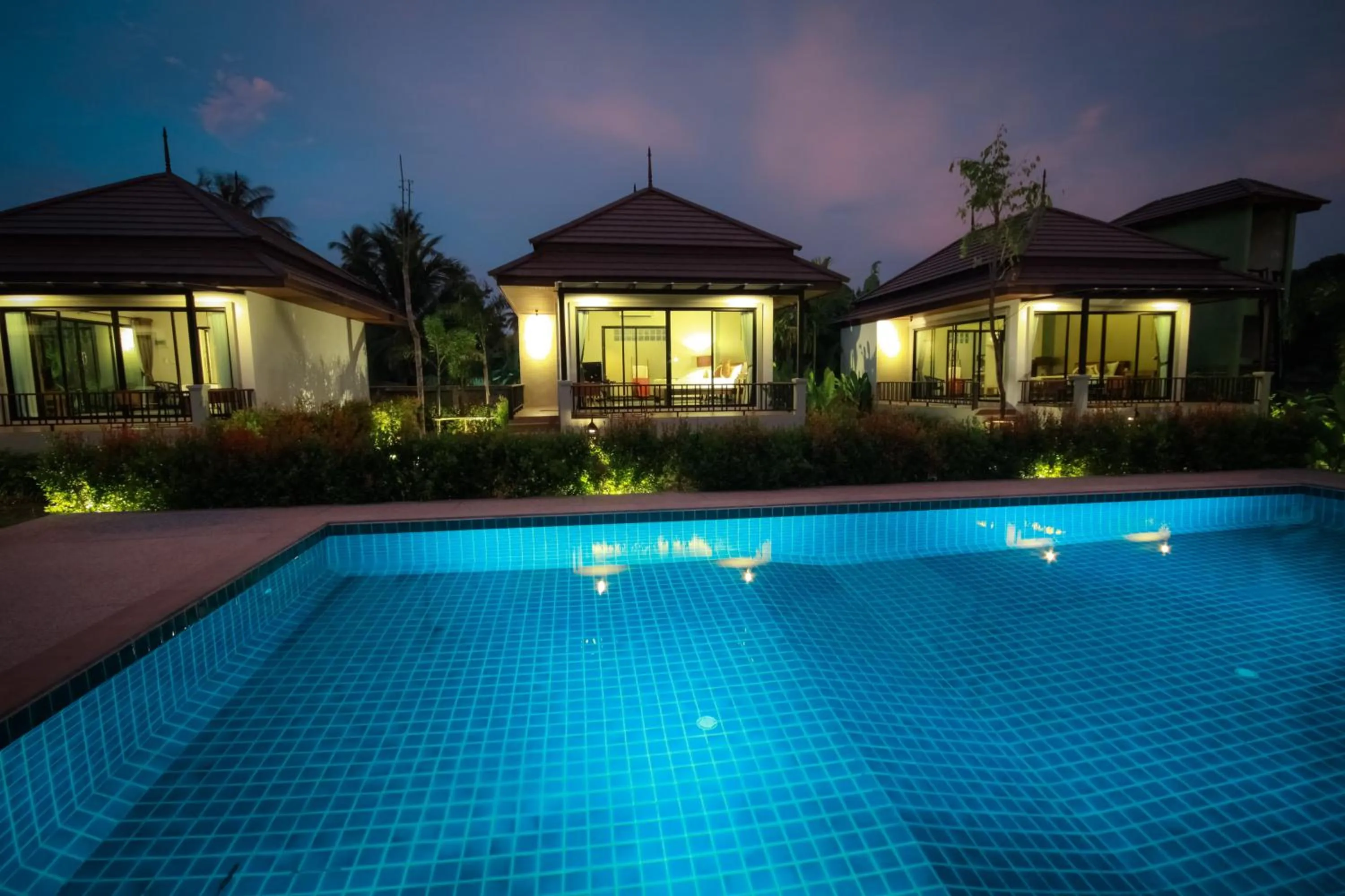Swimming pool in Himaphan Boutique Resort - SHA EXTRA PLUS