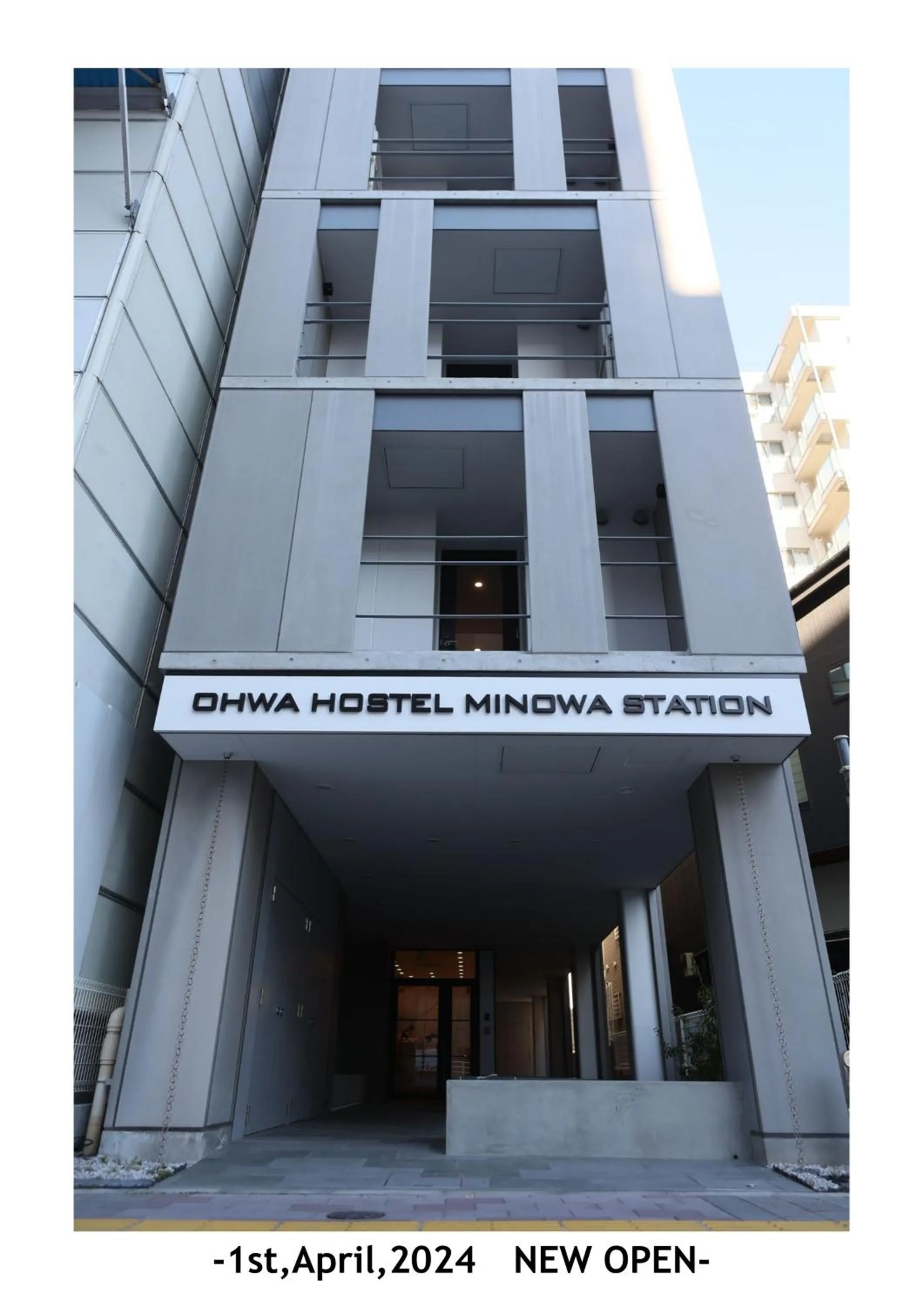 Facade/entrance in OHWA hostel minowa station