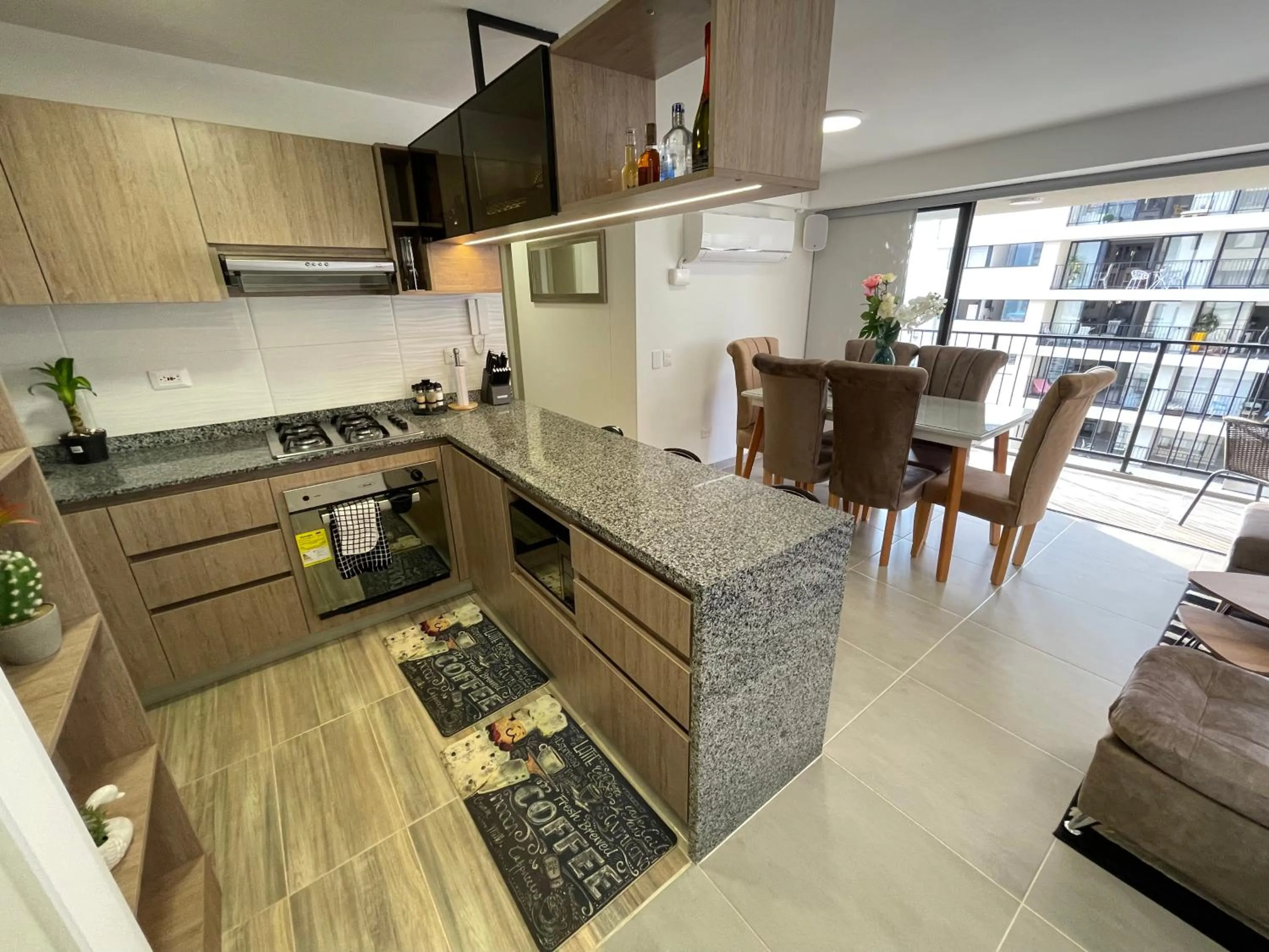 Kitchen or kitchenette in Acogedor apartamento cerca de clínica en F/blanca