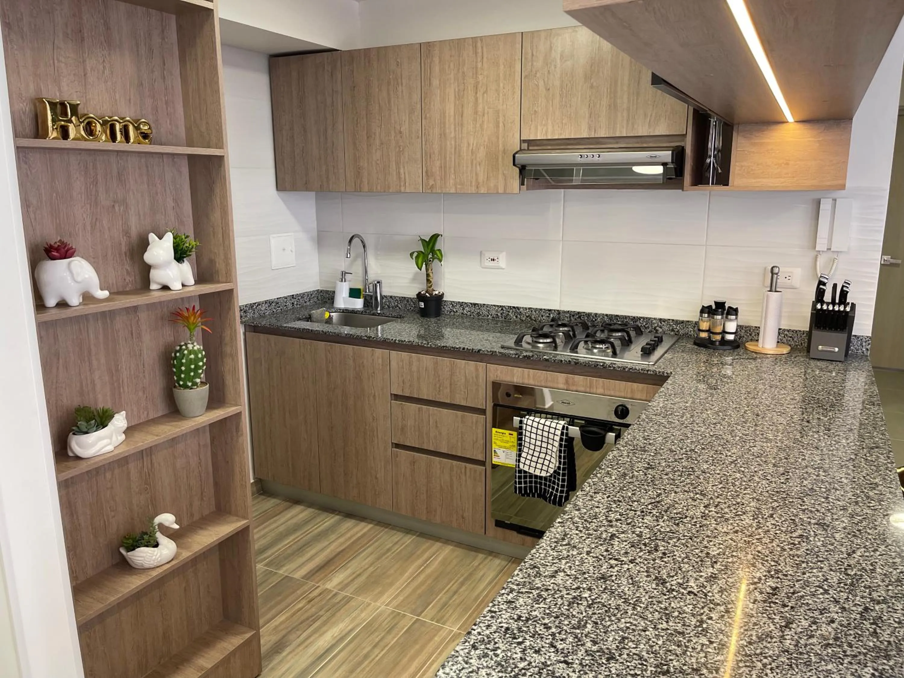 Kitchen or kitchenette in Acogedor apartamento cerca de clínica en F/blanca