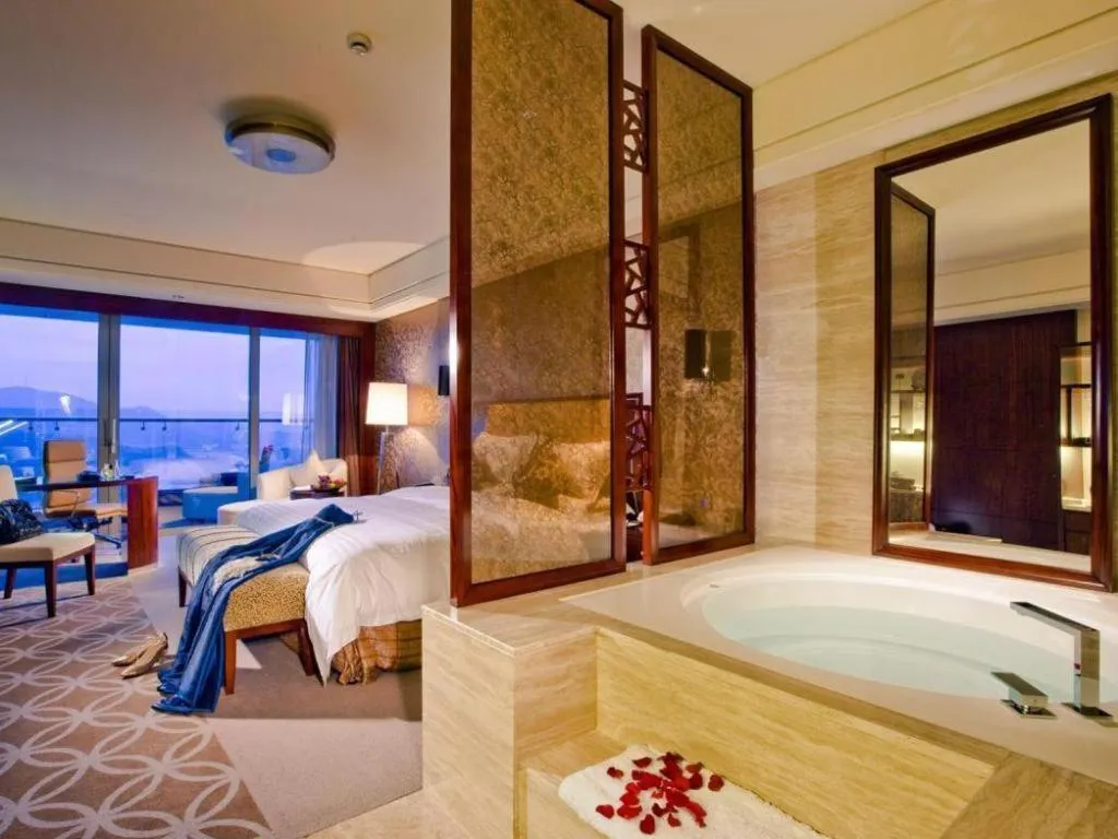 Bed in Shangyu International Hotel