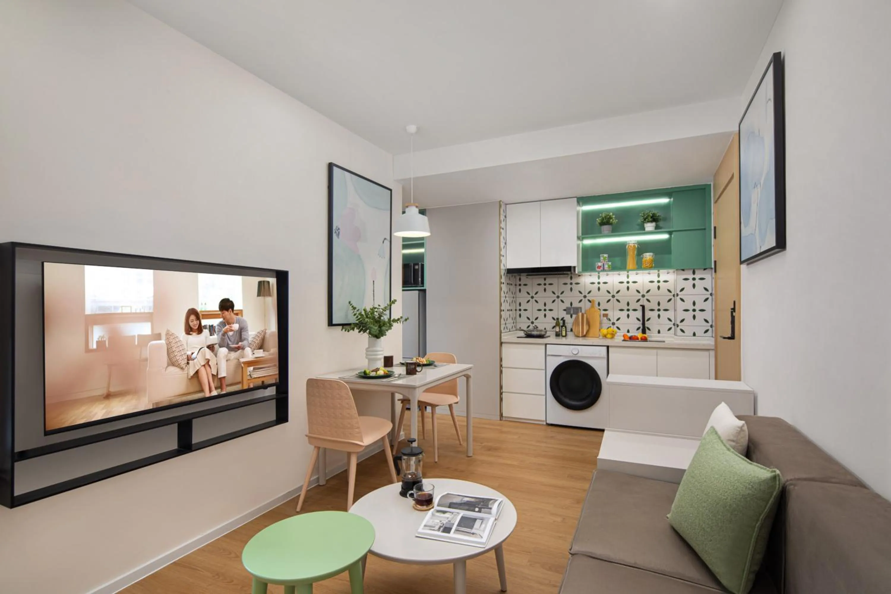 TV and multimedia in Adoor Suites Shenzhen