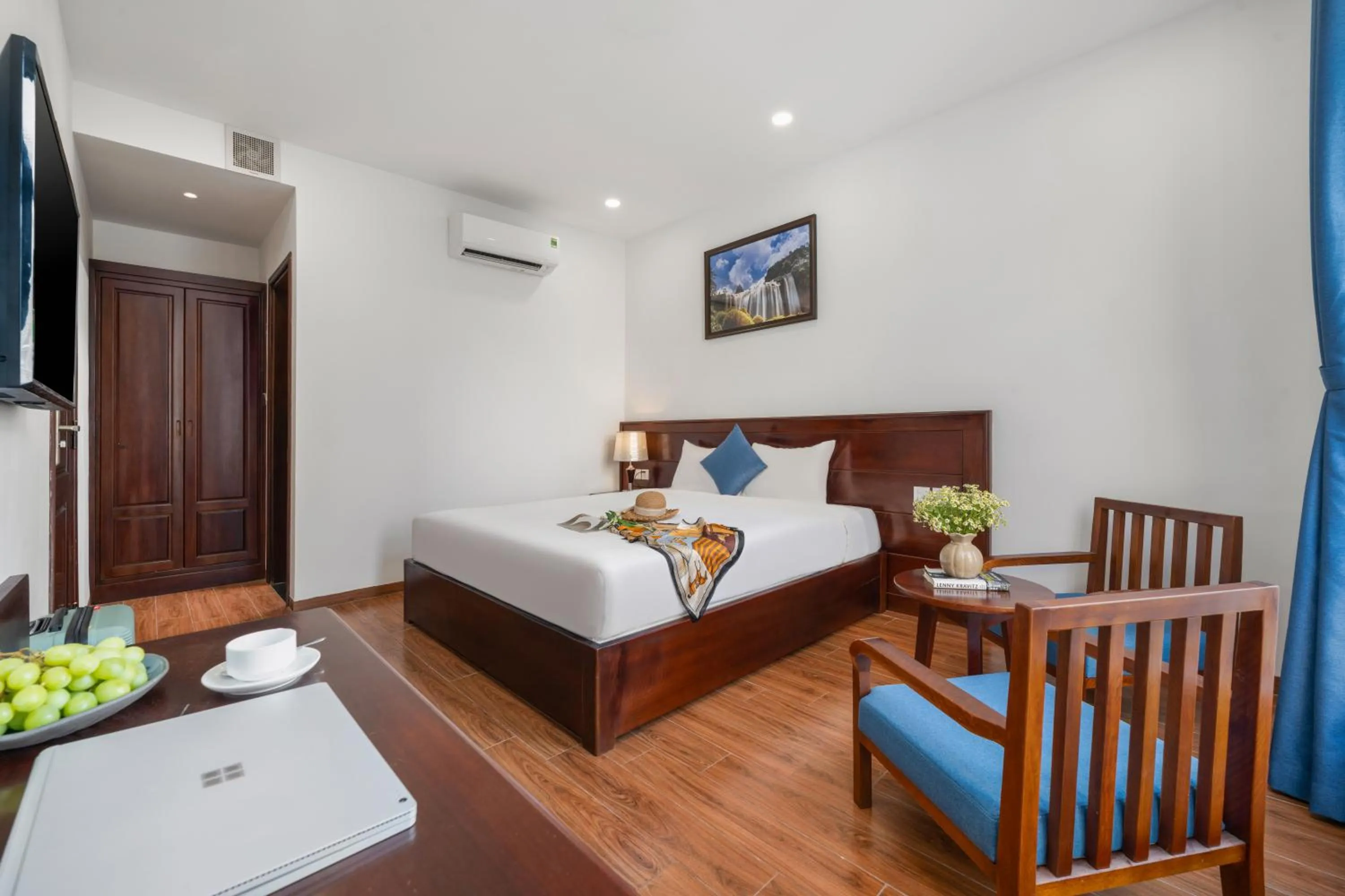 Bed in Sea Near Me Hotel Danang