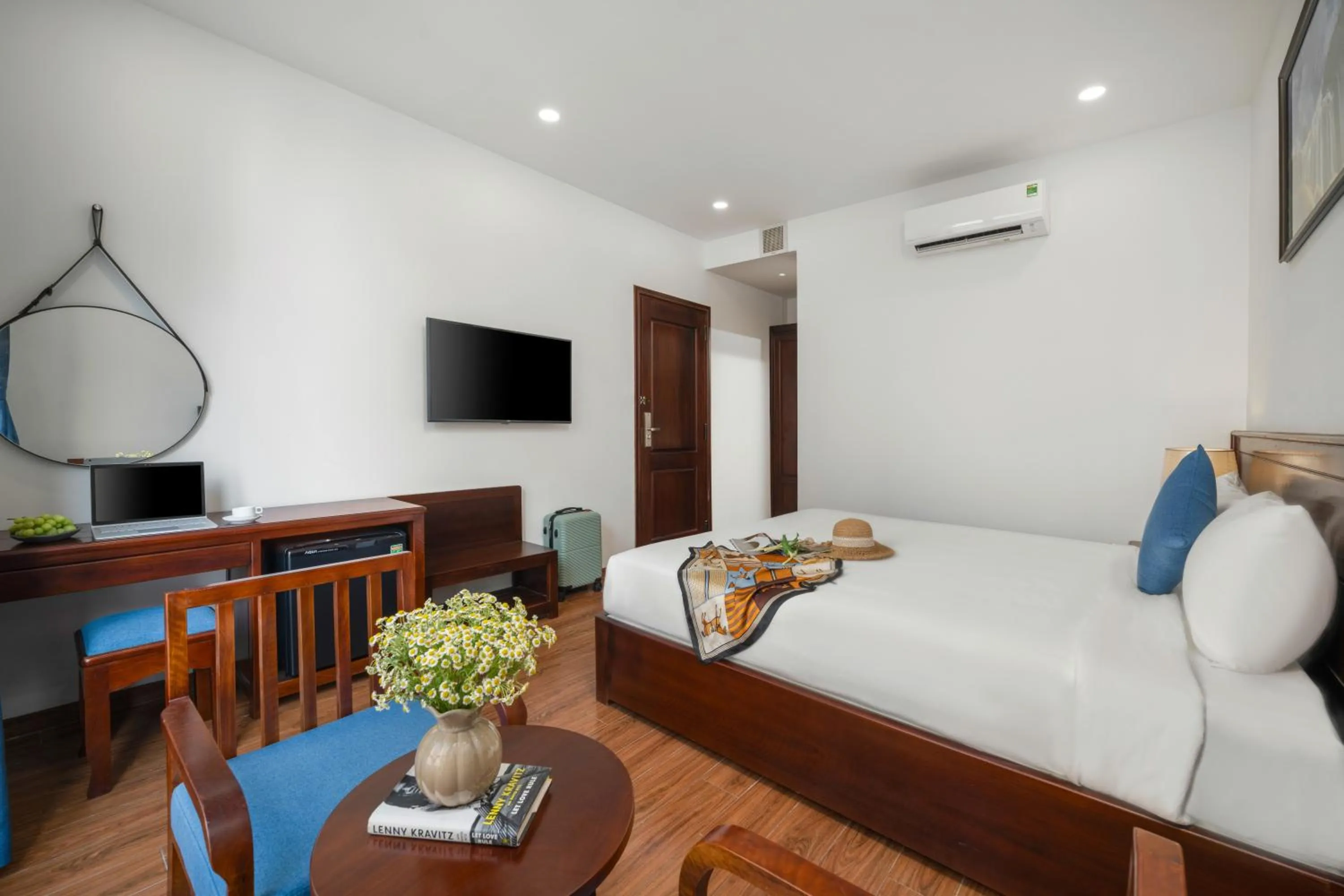 Bed in Sea Near Me Hotel Danang