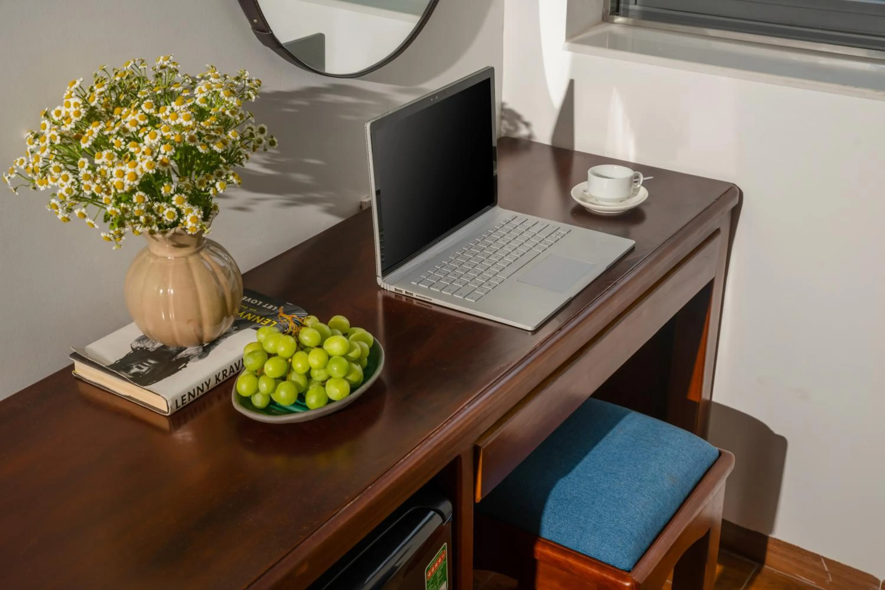 TV and multimedia in Sea Near Me Hotel Danang