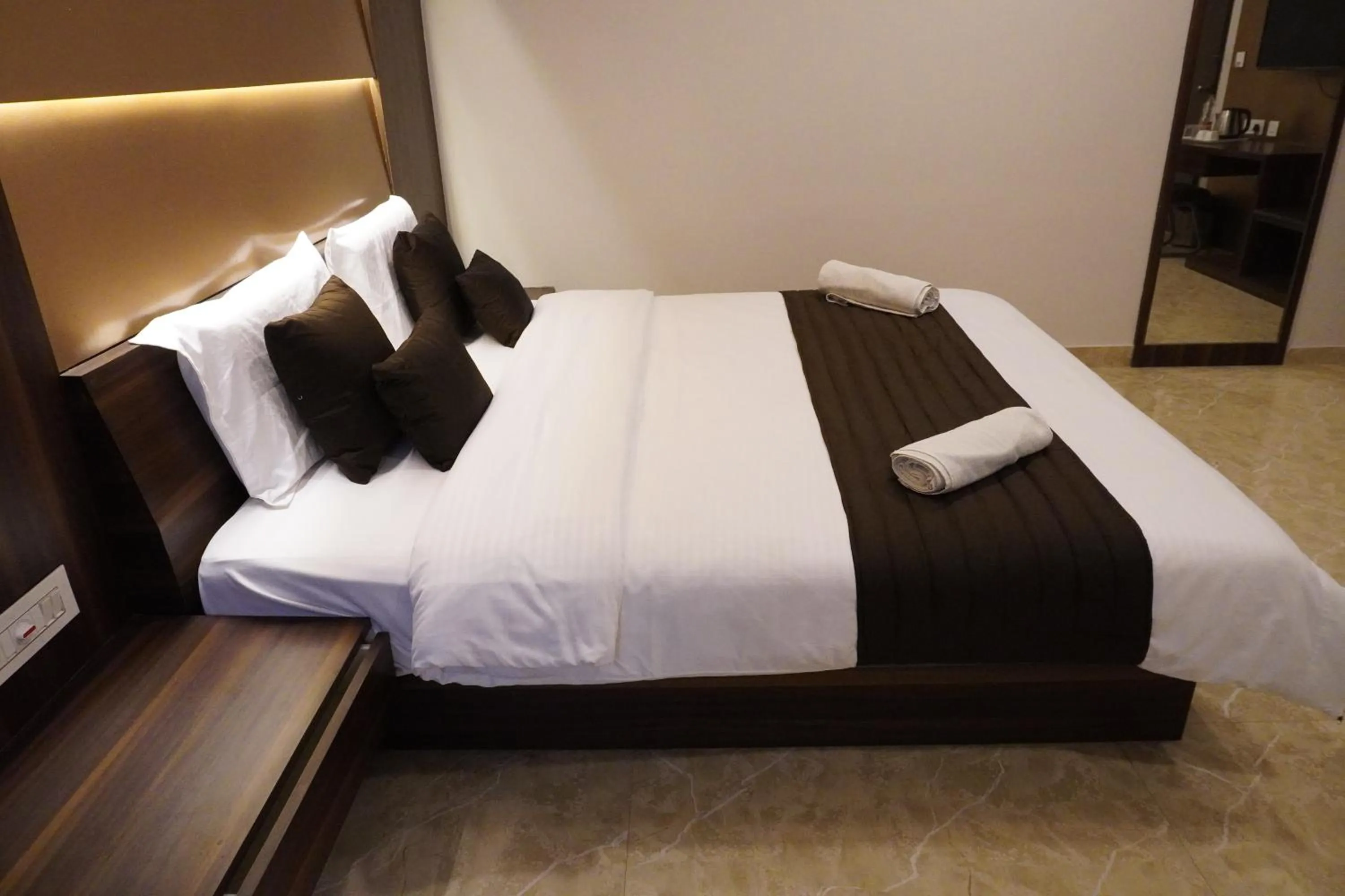 Bedroom, Bed in HSM Grand Inn, Chittoor