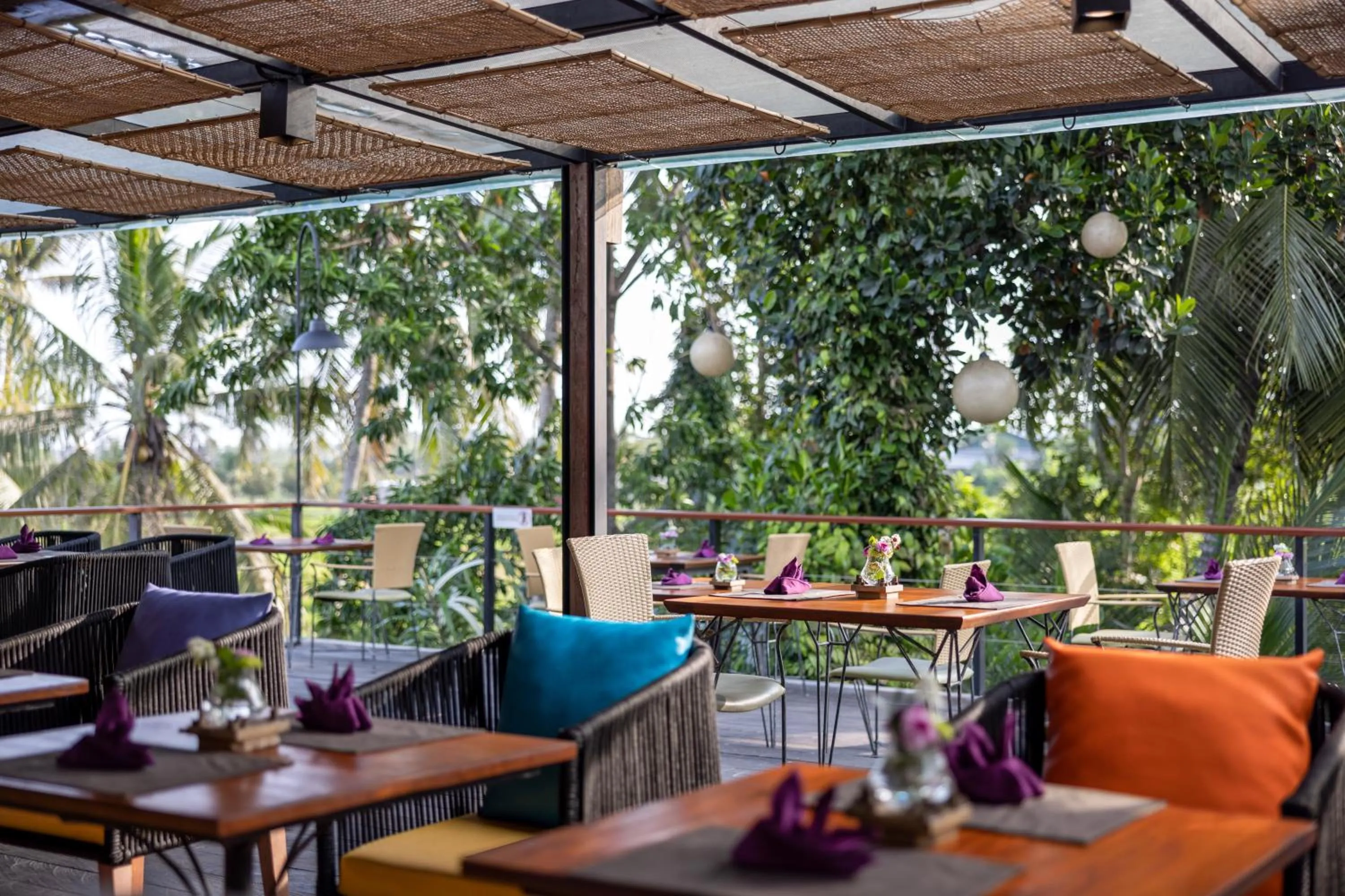 Restaurant/places to eat in Berlima Wooden Lodge by GenuineHost