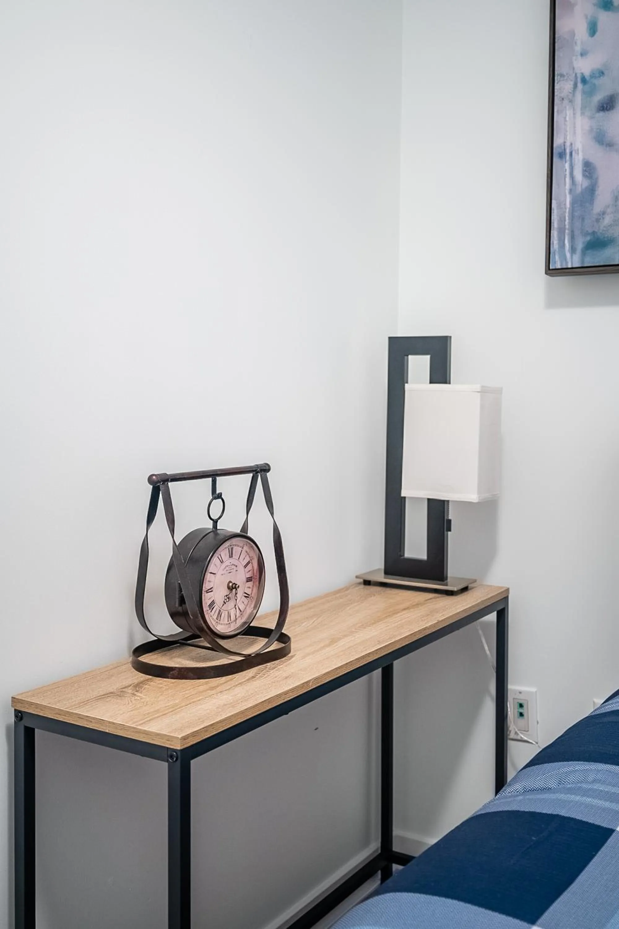 hair dresser in GLOBALSTAY Elegant Downtown Apartments