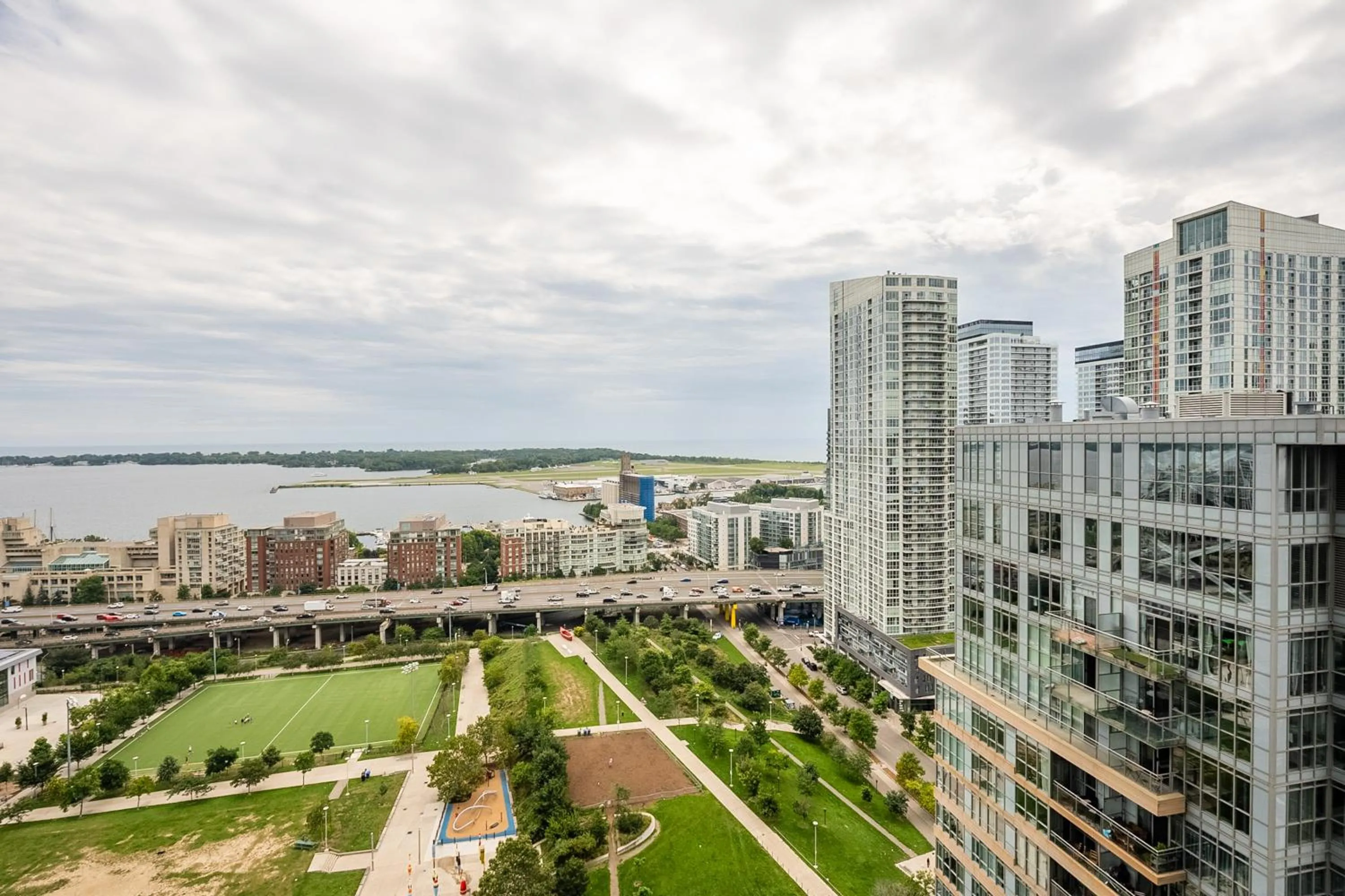 Bird's eye view in GLOBALSTAY Elegant Downtown Apartments