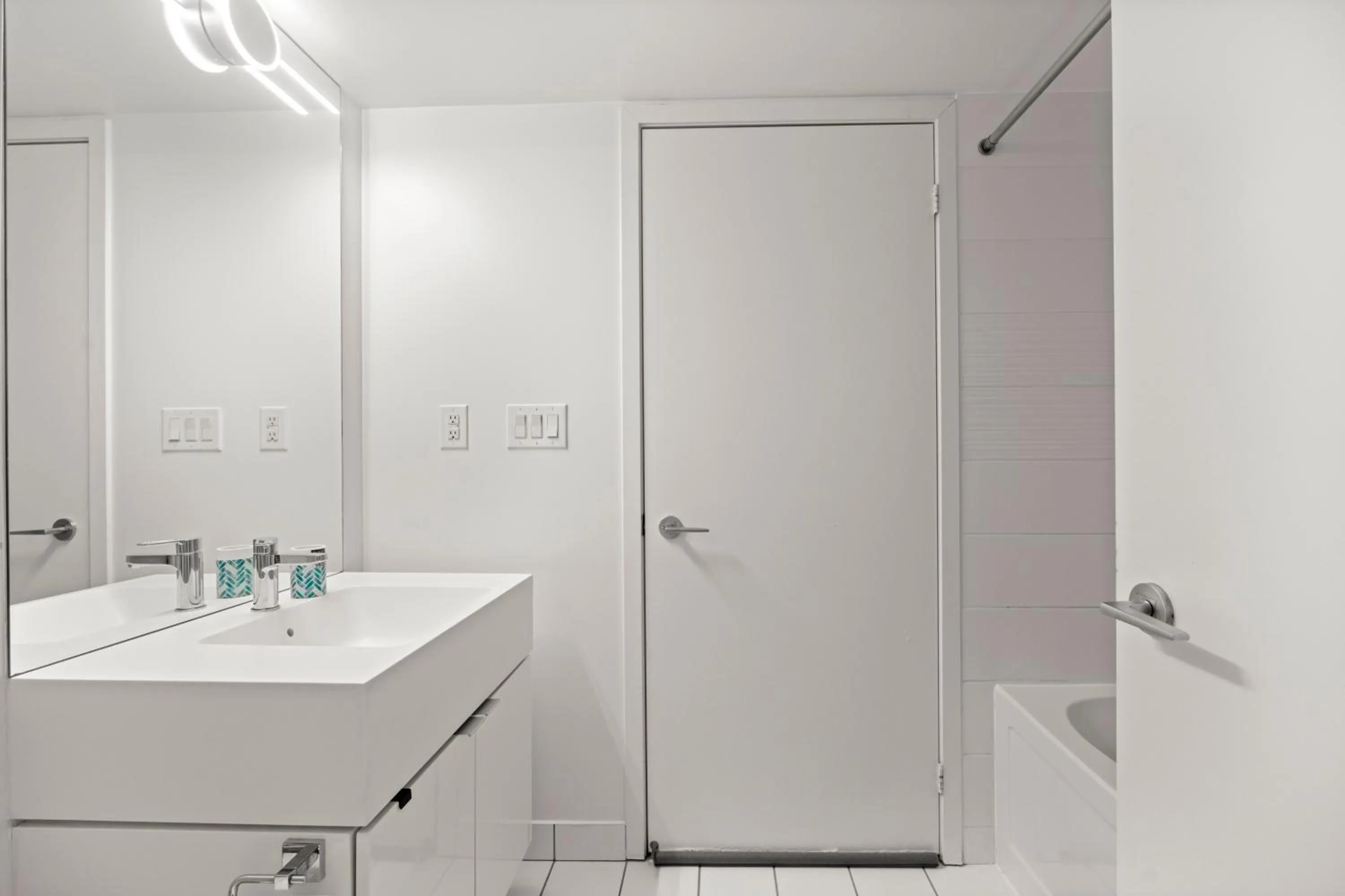 Bathroom in GLOBALSTAY Elegant Downtown Apartments