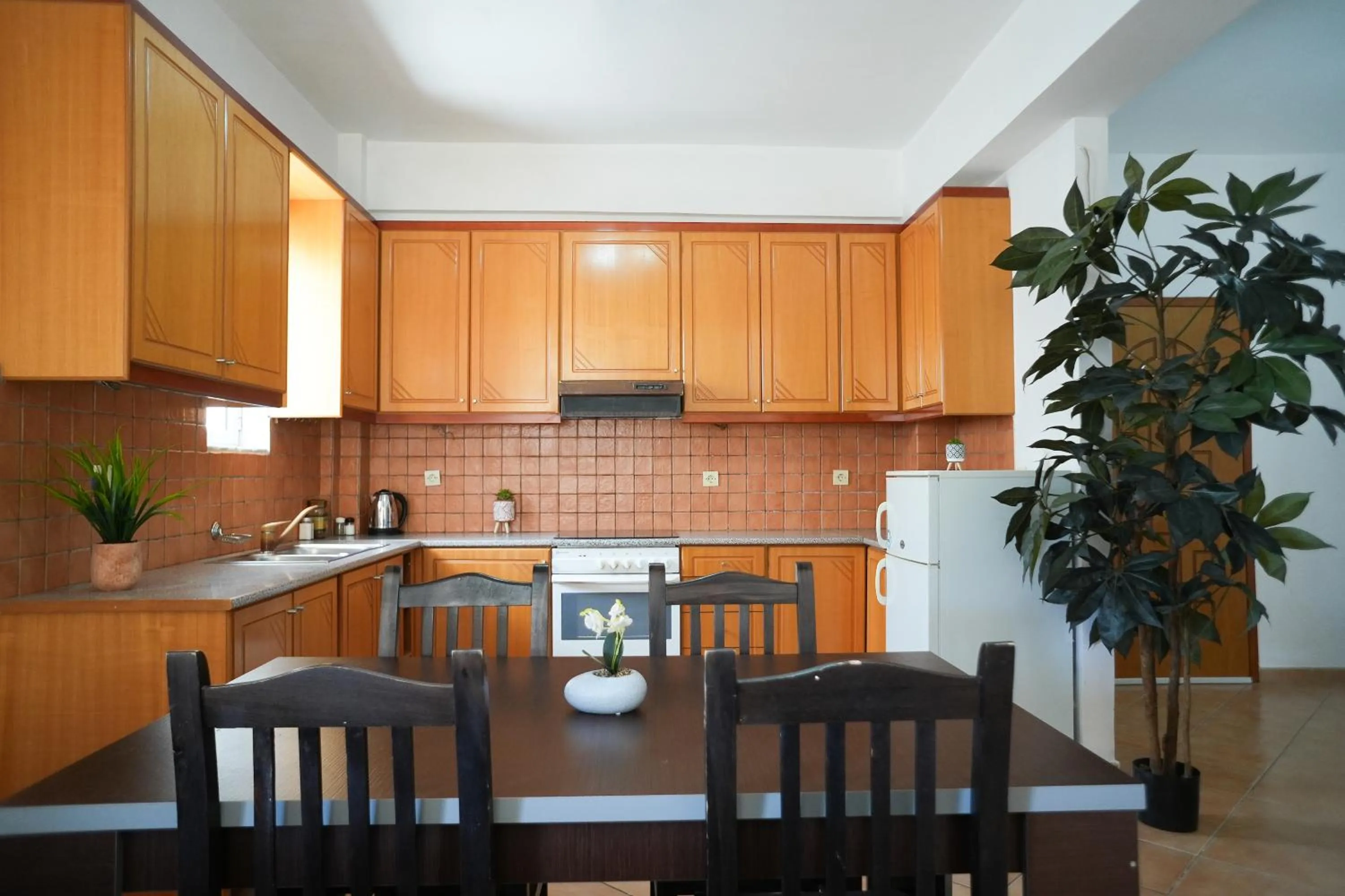Kitchen or kitchenette in Saranda Waterside Apartments
