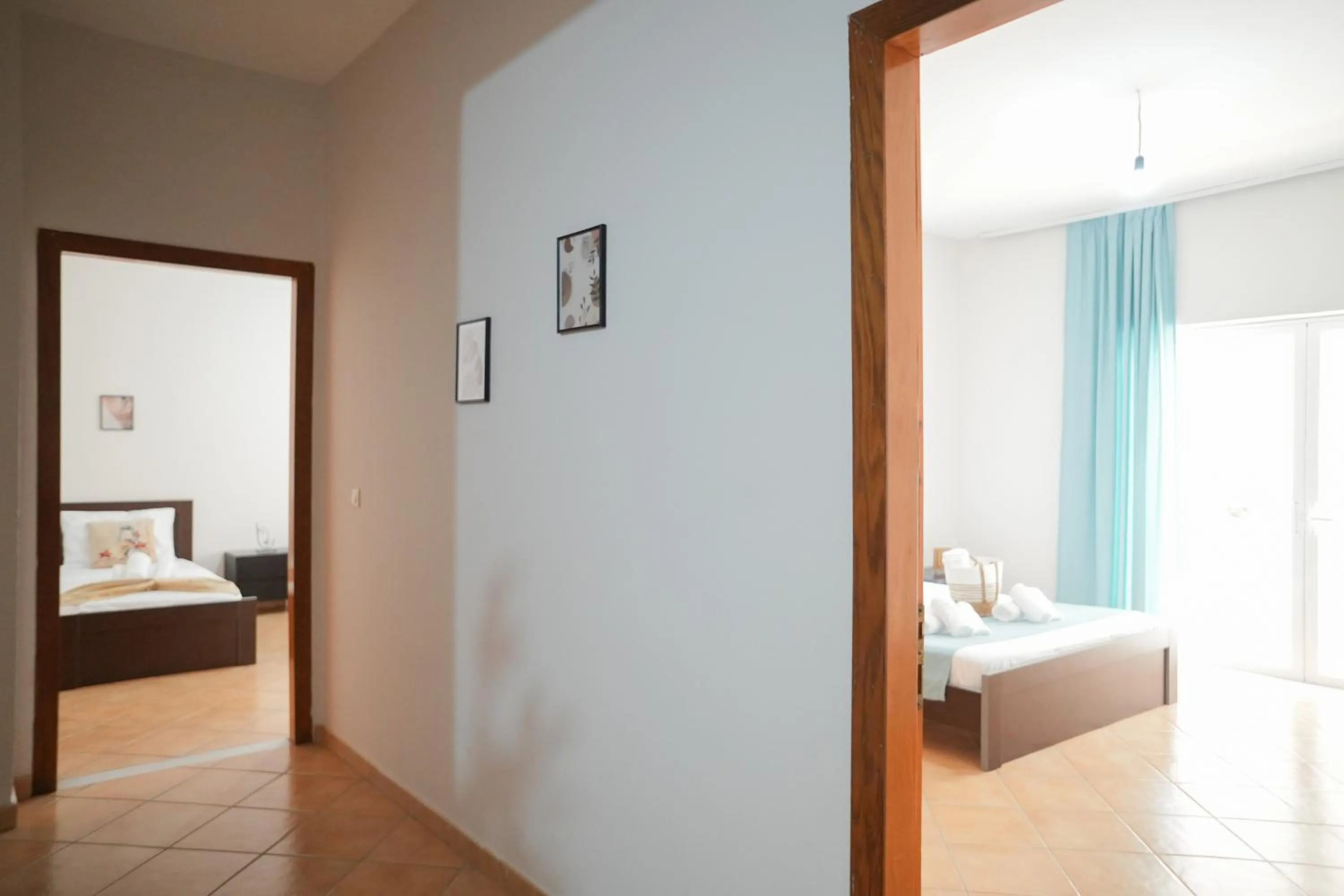 Bedroom, Bed in Saranda Waterside Apartments