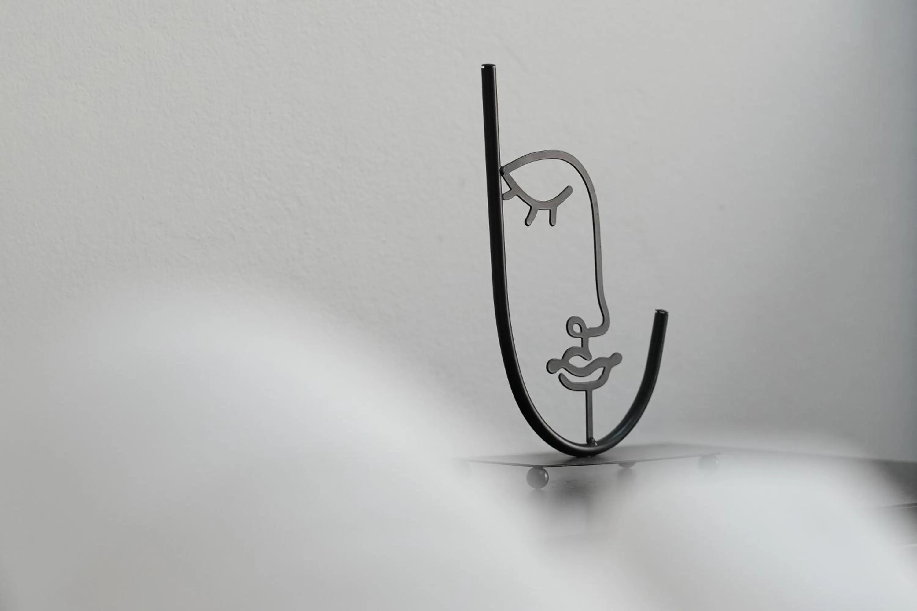 Decorative detail in Saranda Waterside Apartments