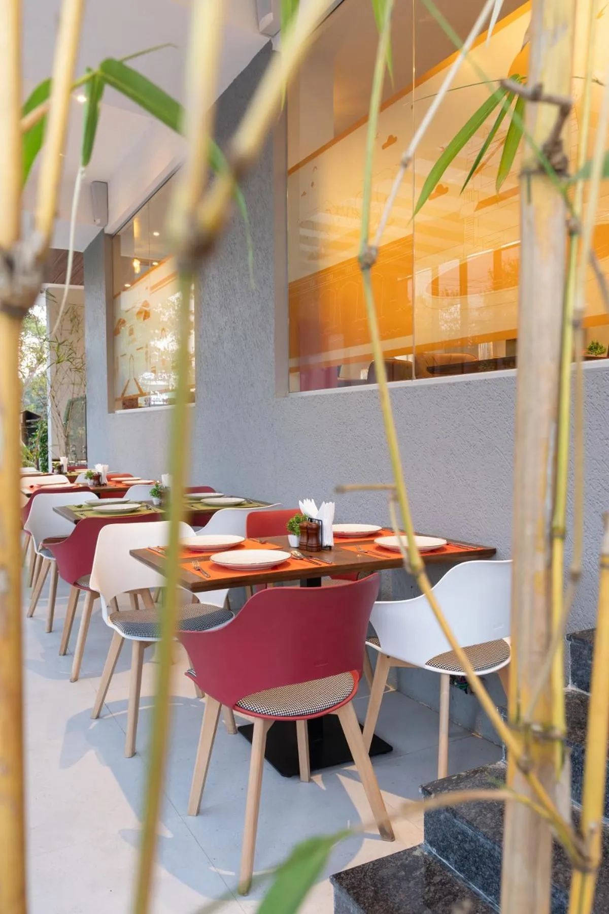 Restaurant/places to eat in The Royal Pavilion, Kolhapur