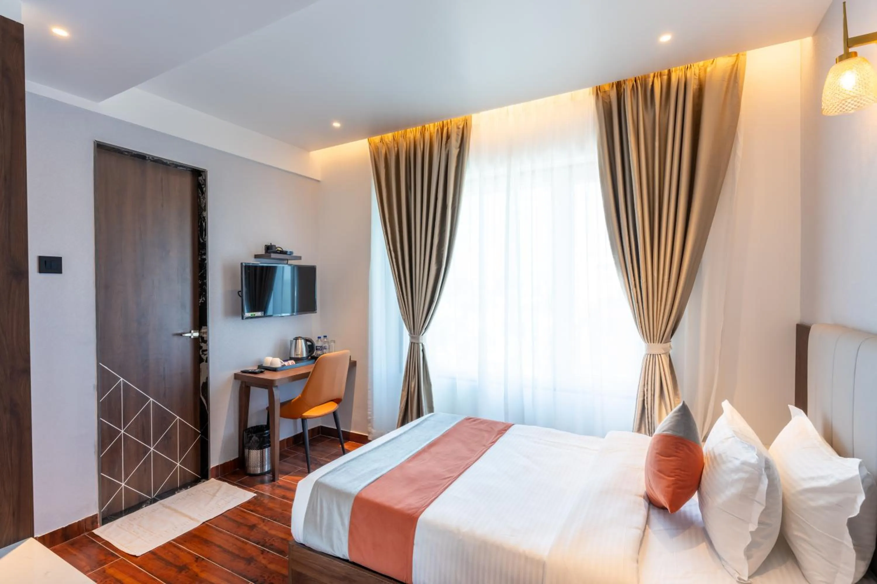 Bedroom, Bed in The Royal Pavilion, Kolhapur