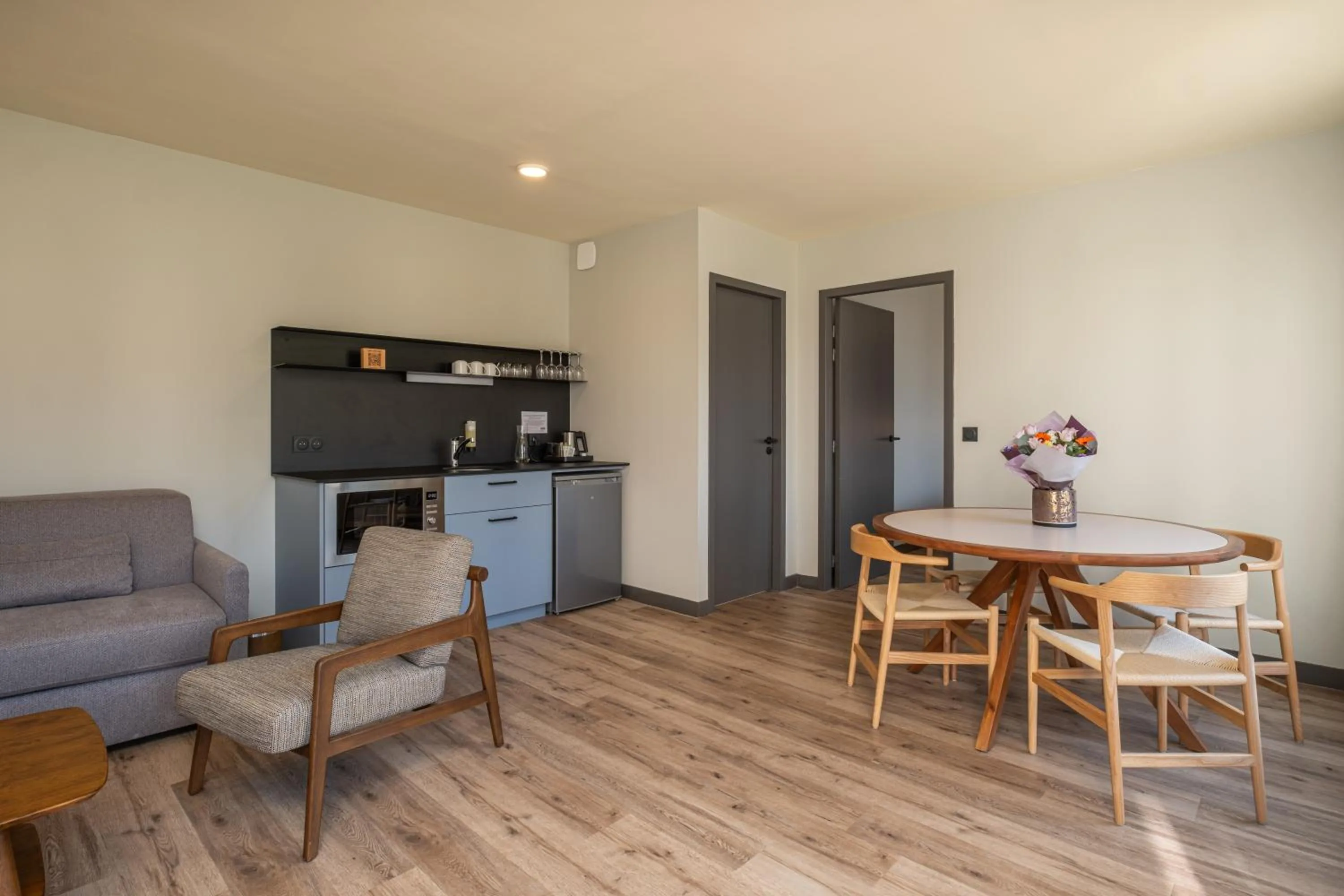 Dining area in La Maison Rabelais