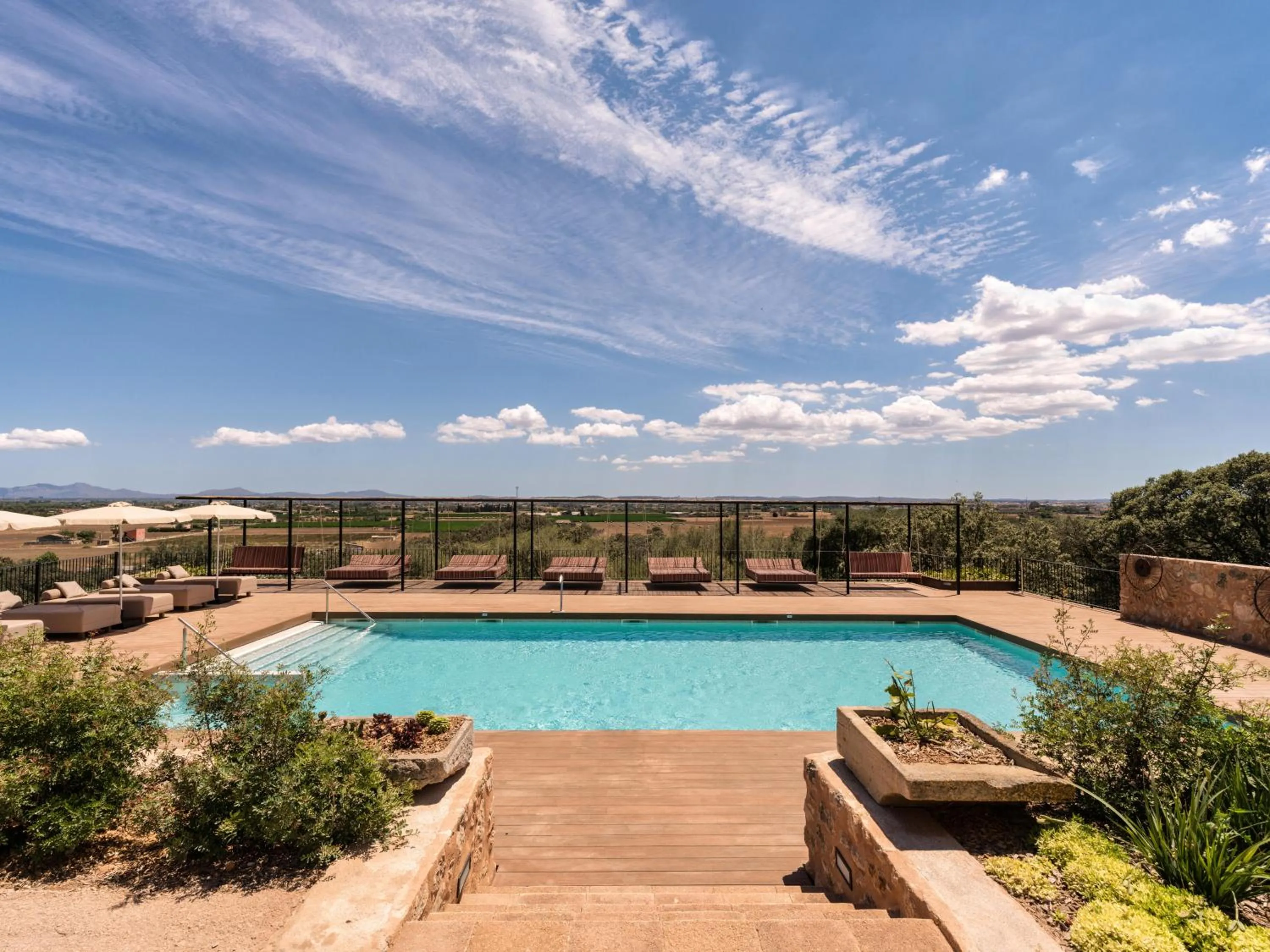 Swimming pool in Son Sabater by Zafiro