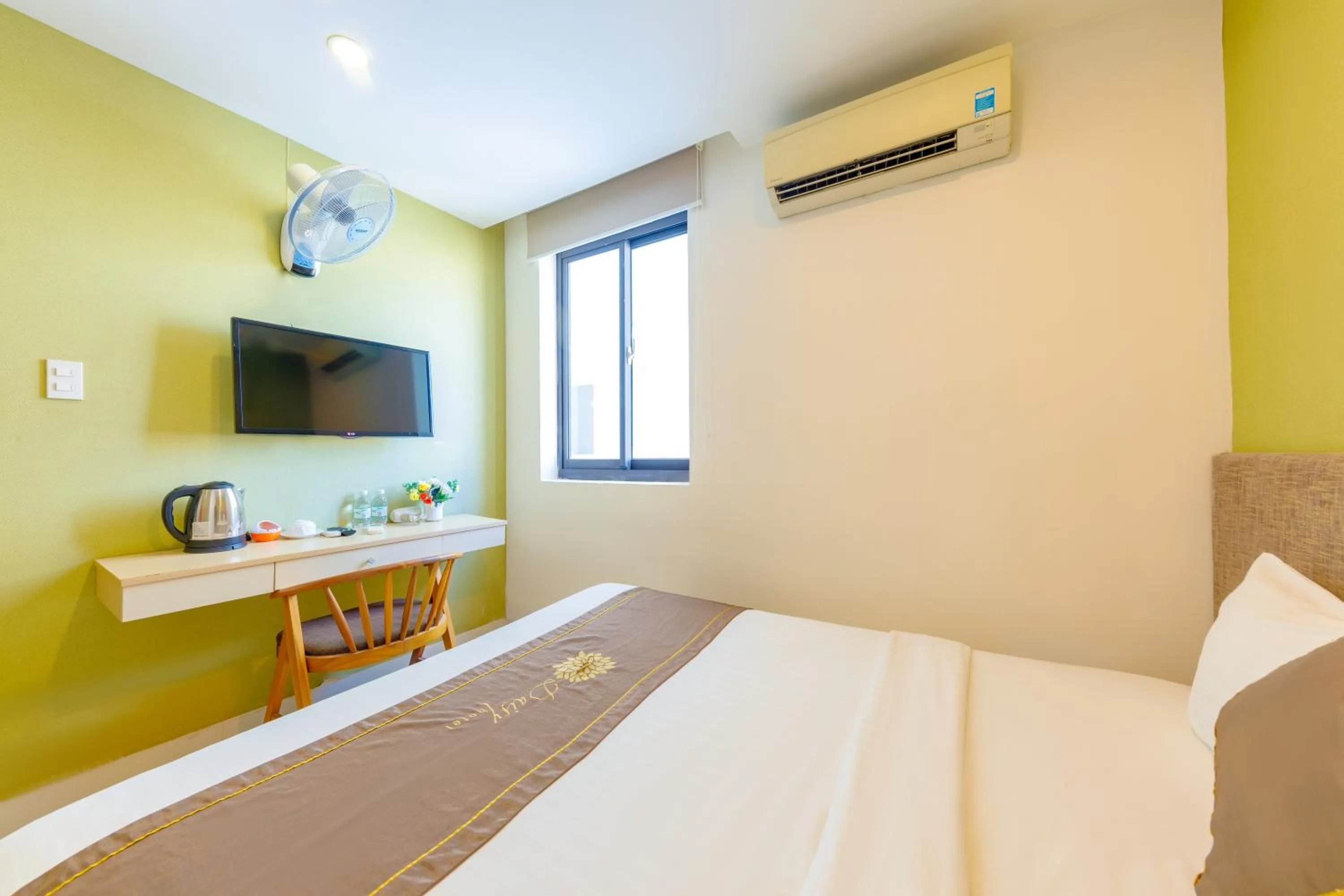 Bed in Daisy Flower Nha Trang