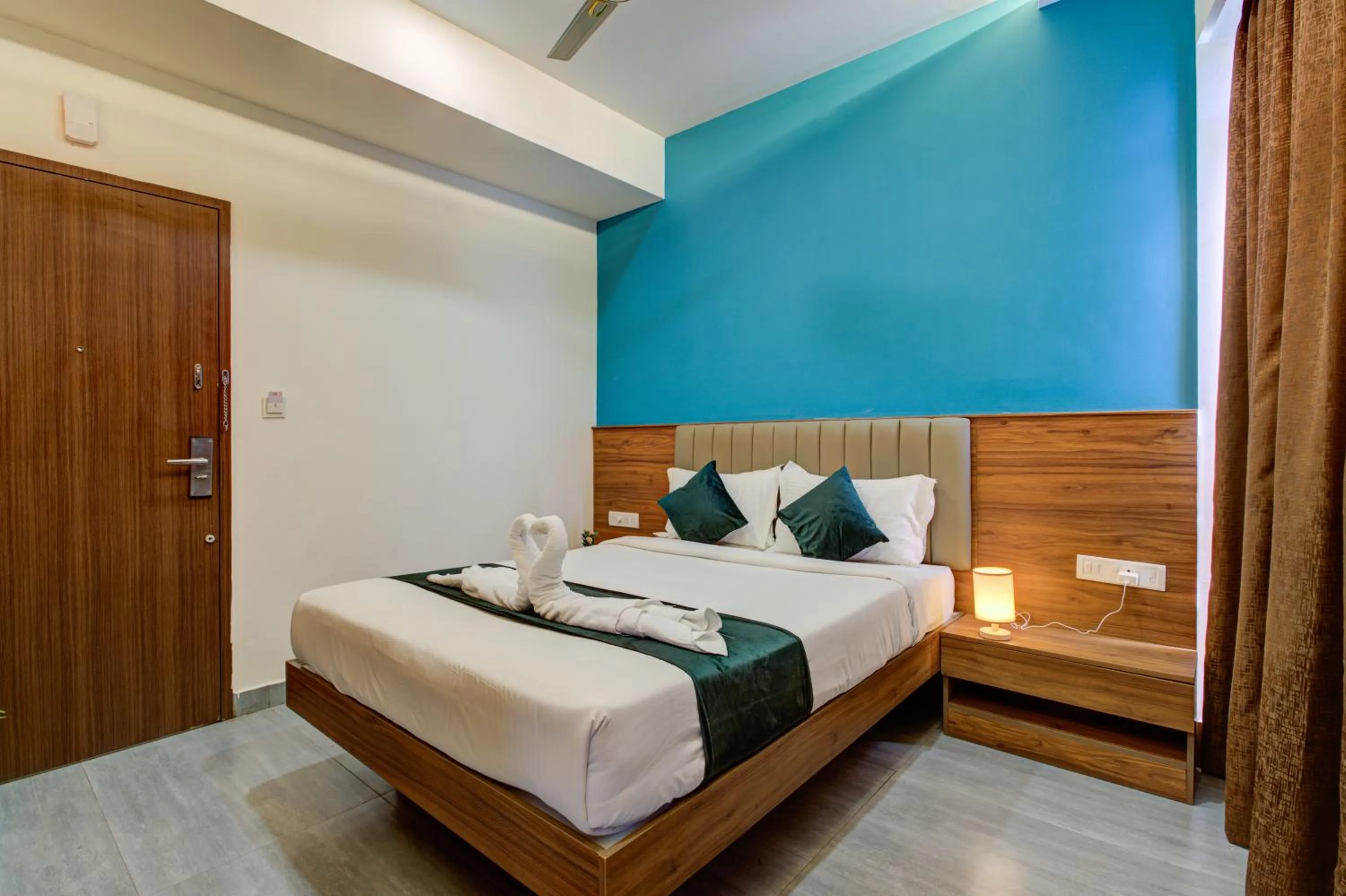 Bed in Silverkey Hotel Yelahanka