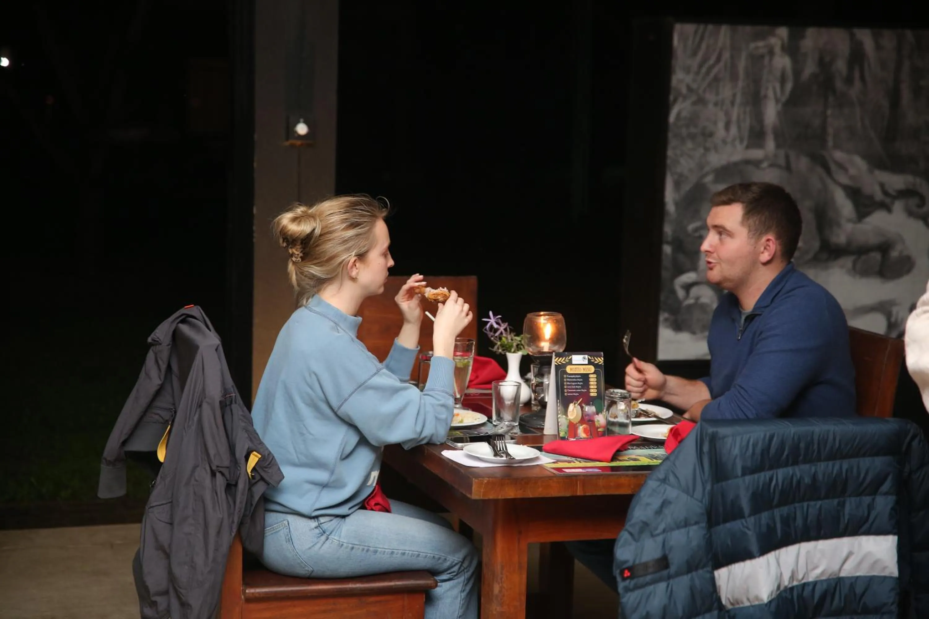 Restaurant/places to eat in Nil Diya Mankada Safari Lodge