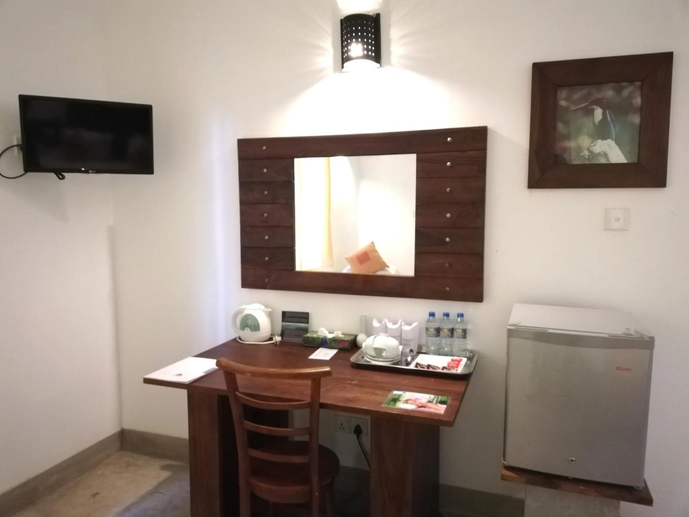 TV and multimedia in Nil Diya Mankada Safari Lodge