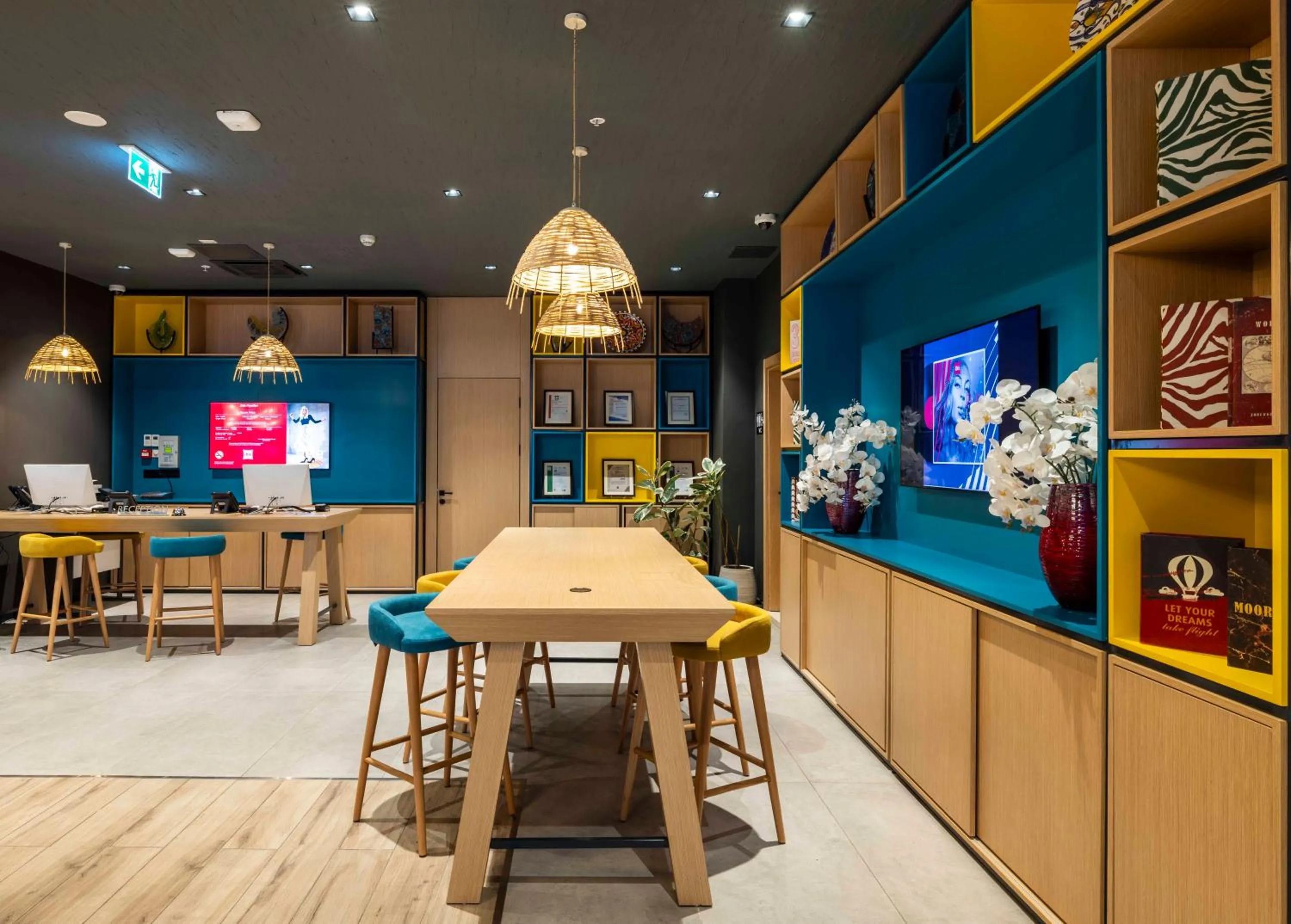 Lobby or reception in ibis Istanbul Sisli