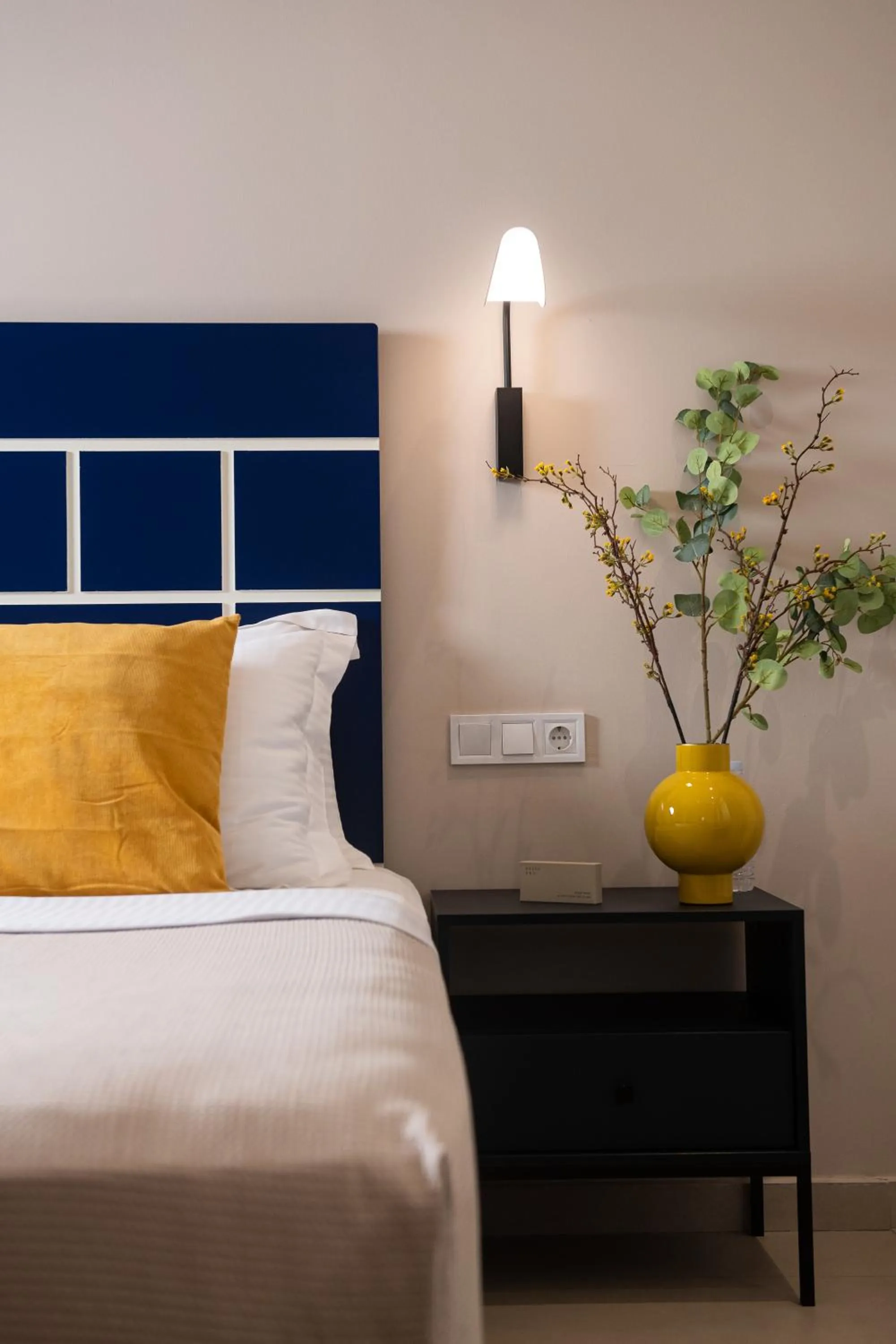 Bedroom, Bed in Living Yard Thissio