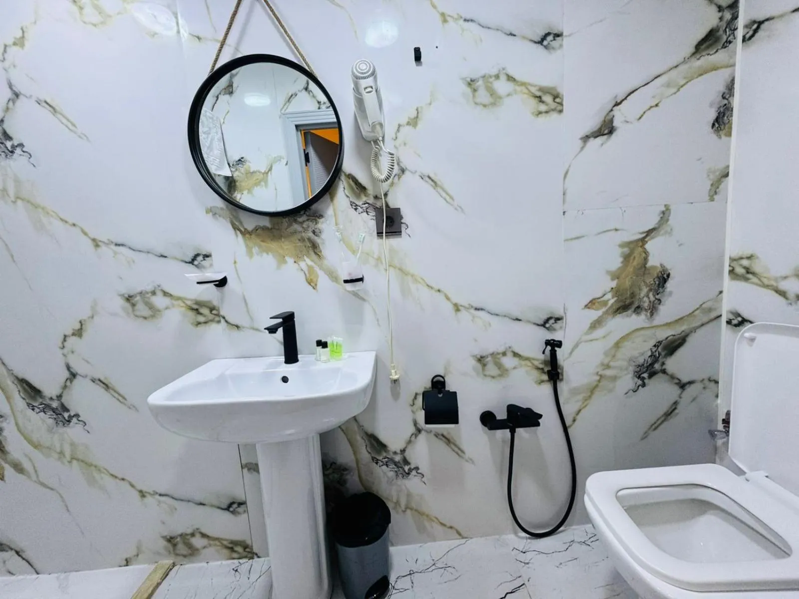 Shower in Dastan Hotel Baku