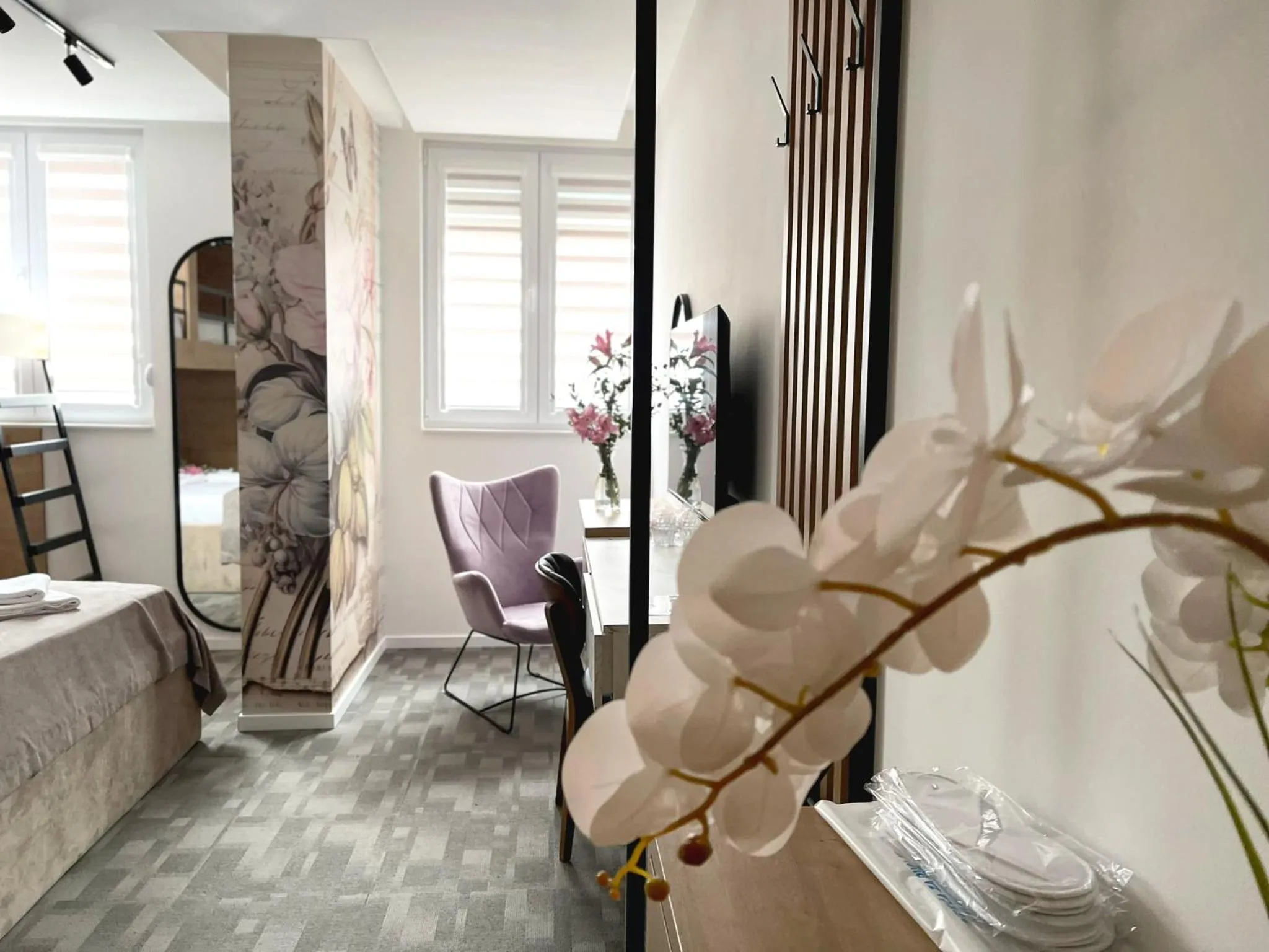 Decorative detail, Bed in Hotel NPL CODE