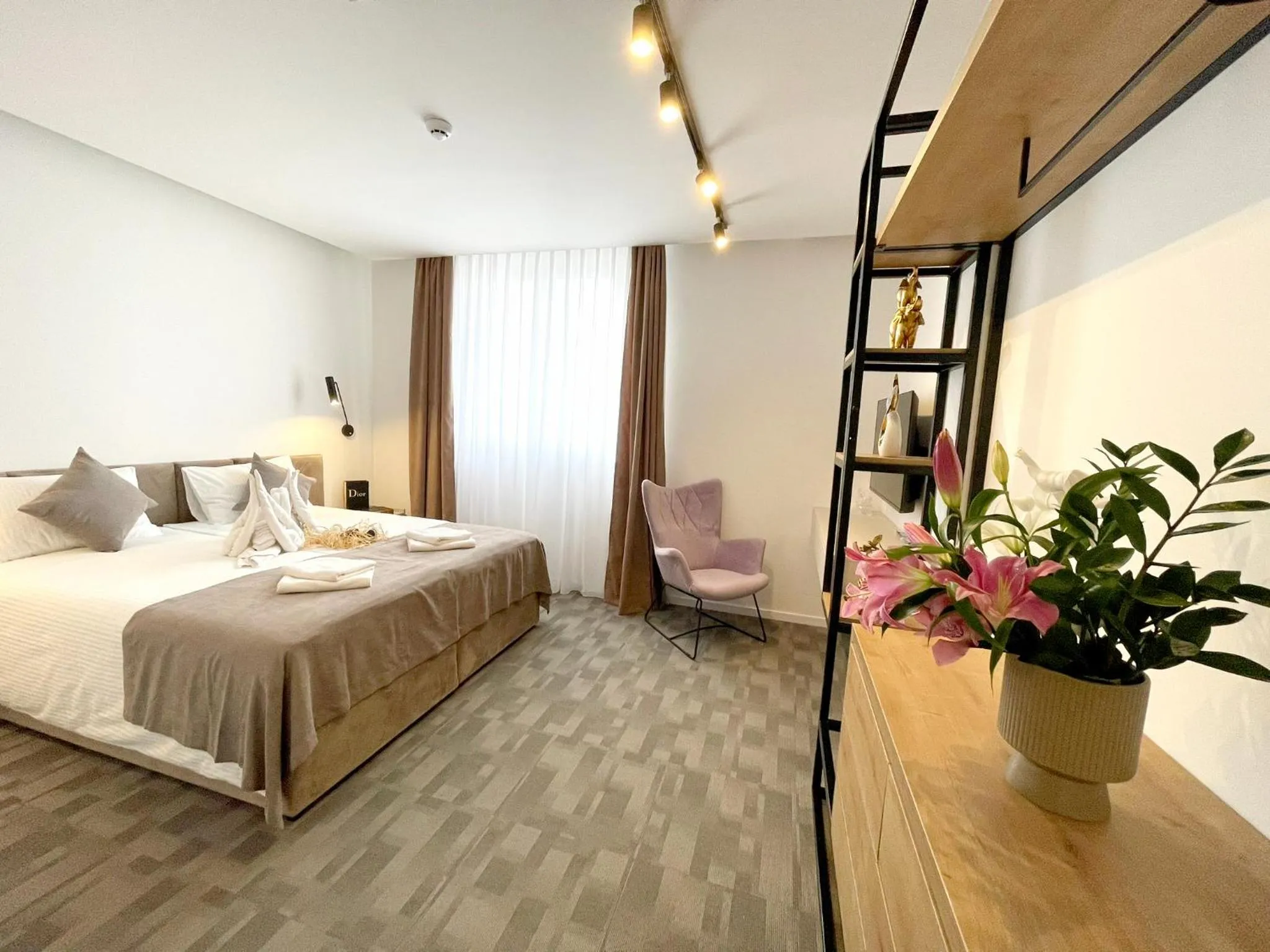 Bed in Hotel NPL CODE