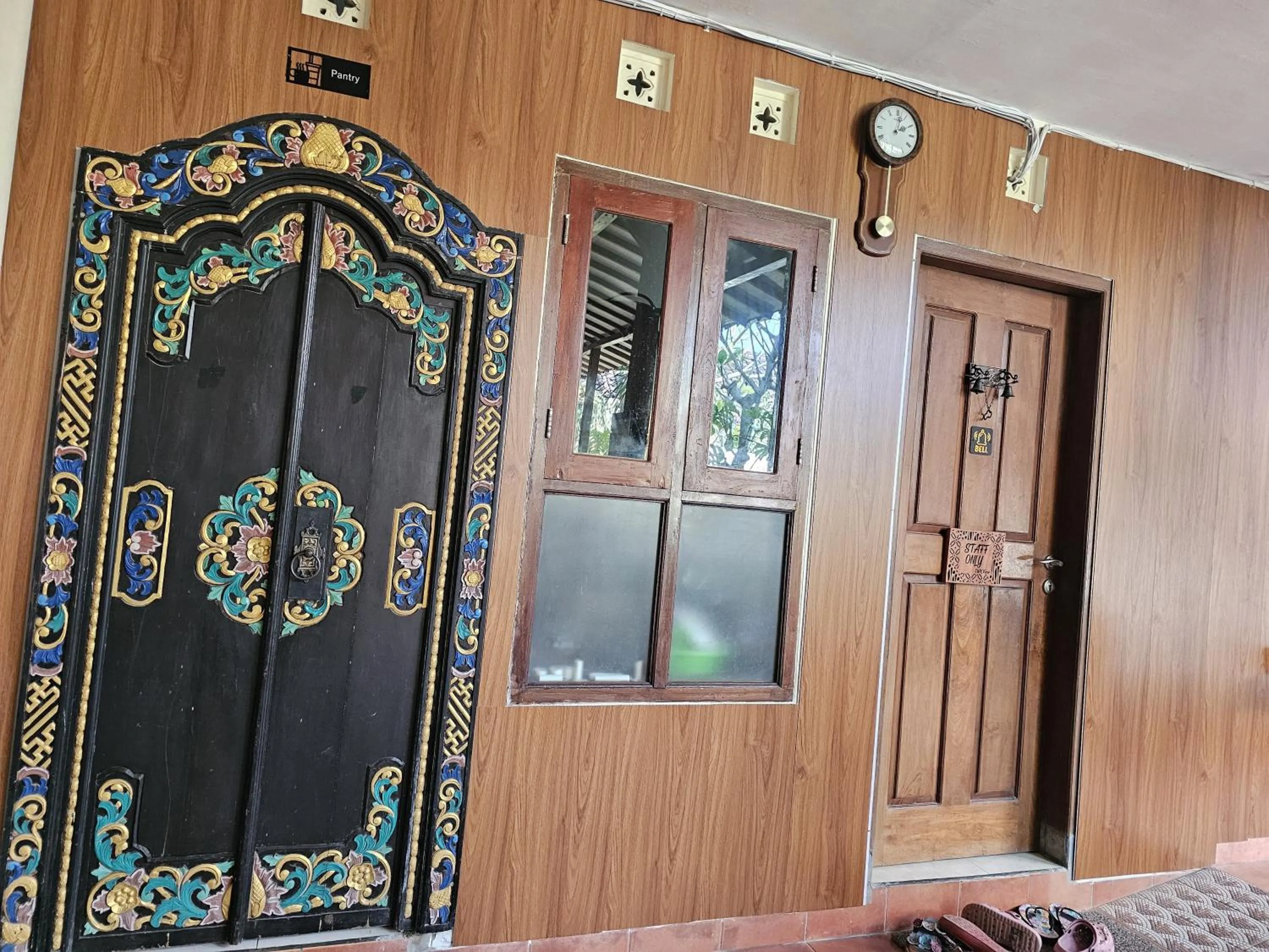 wardrobe in GWK View Boutique Hotel and Residence