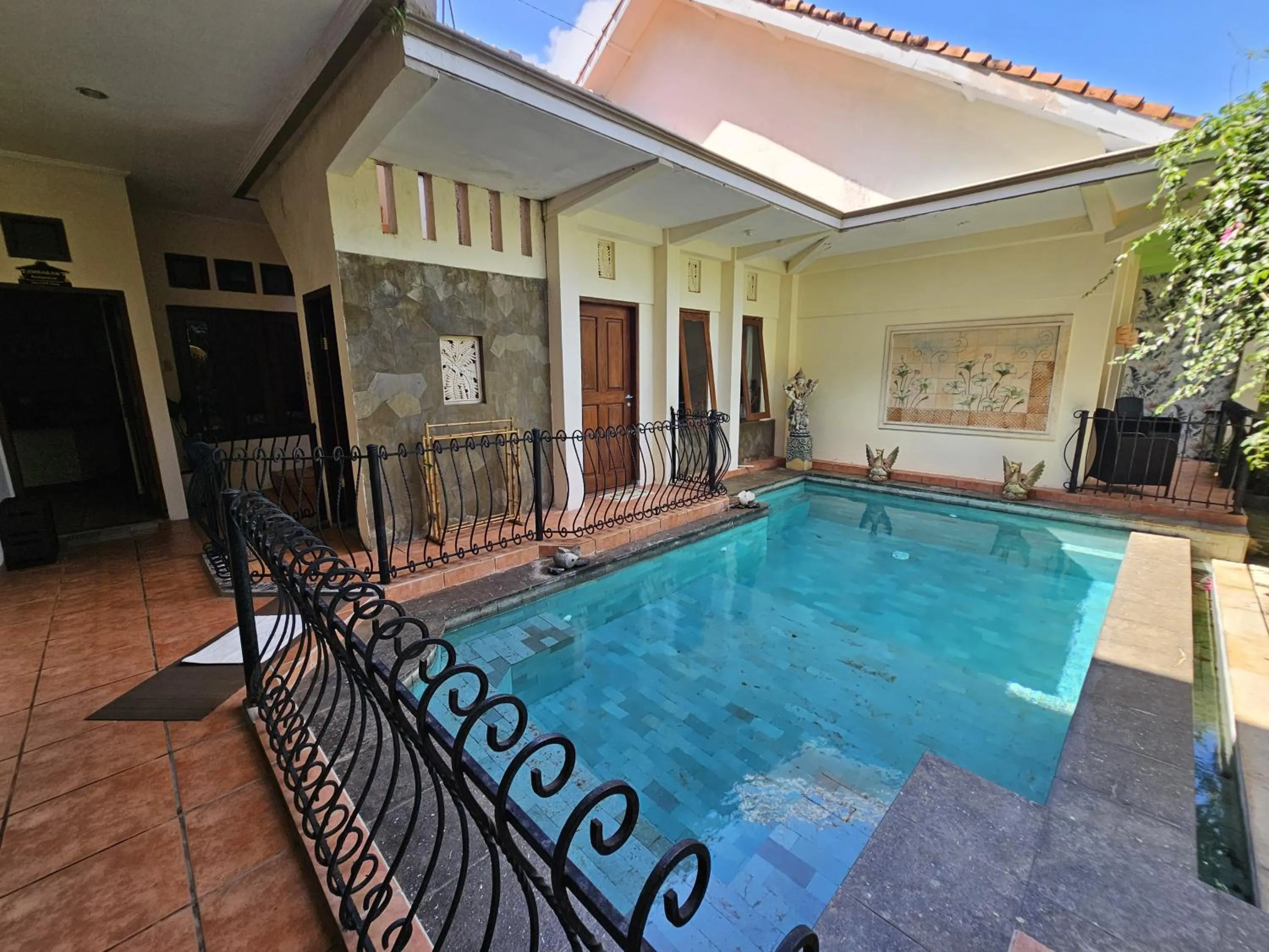 Swimming pool in GWK View Boutique Hotel and Residence