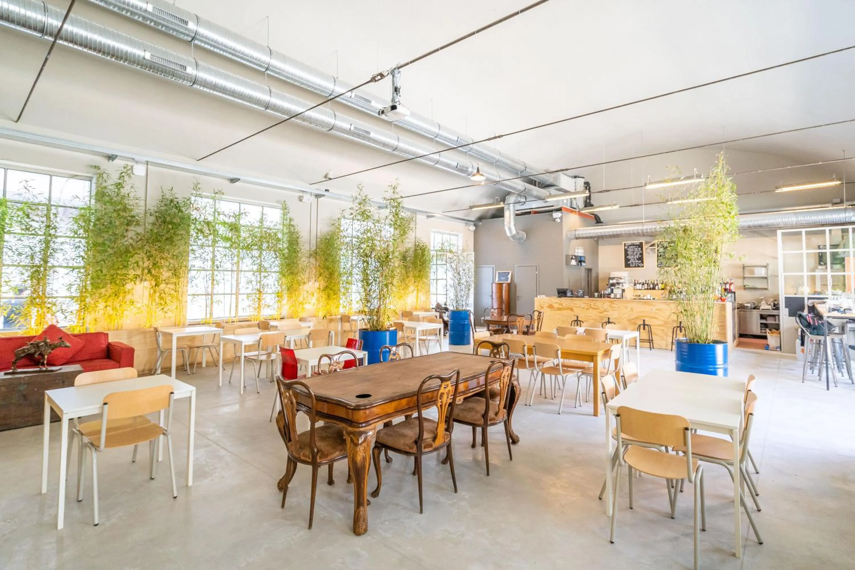 Restaurant/places to eat in Bovisa Urban Garden