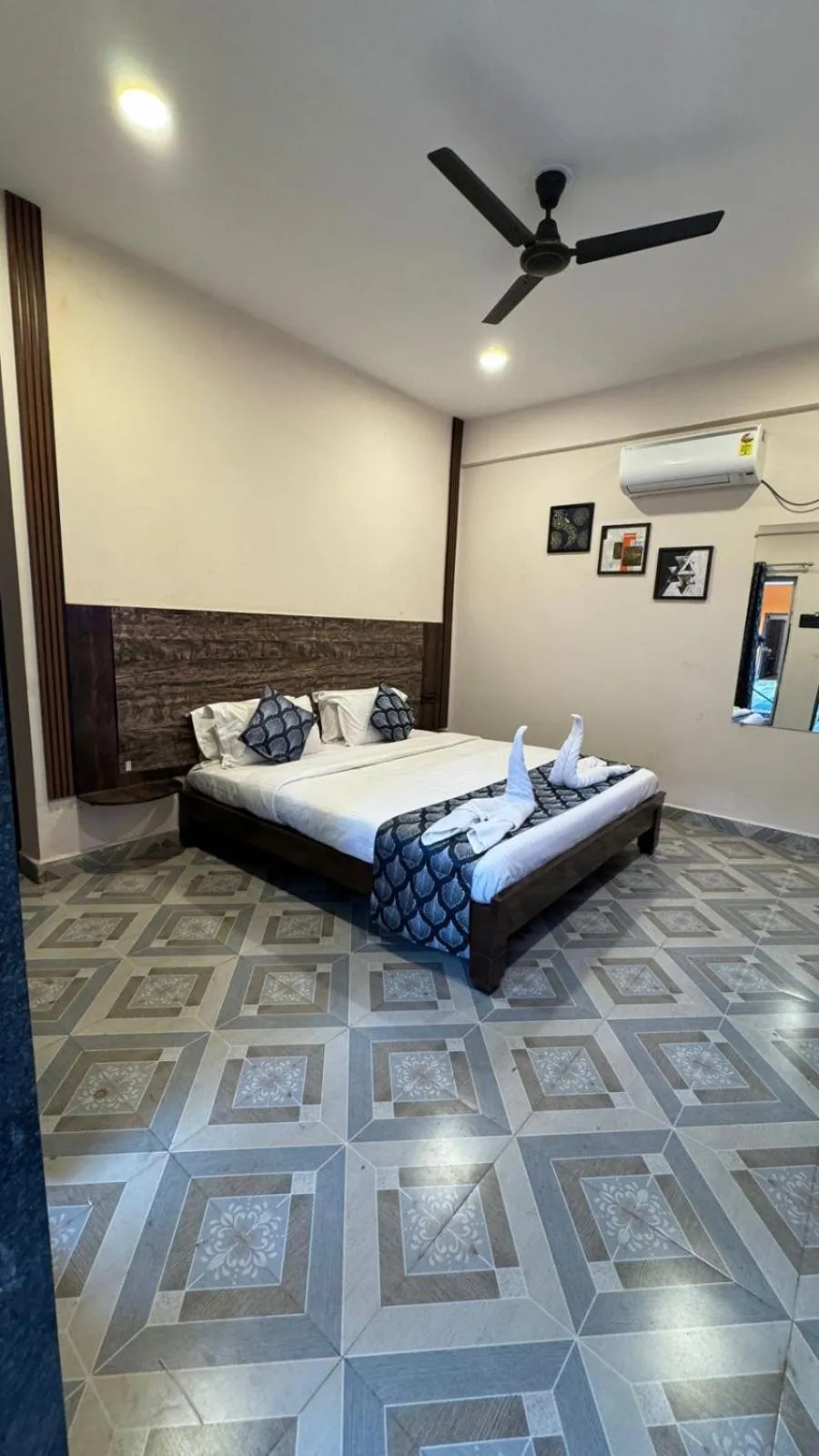 Bed in OZIBA BEACH RESORT