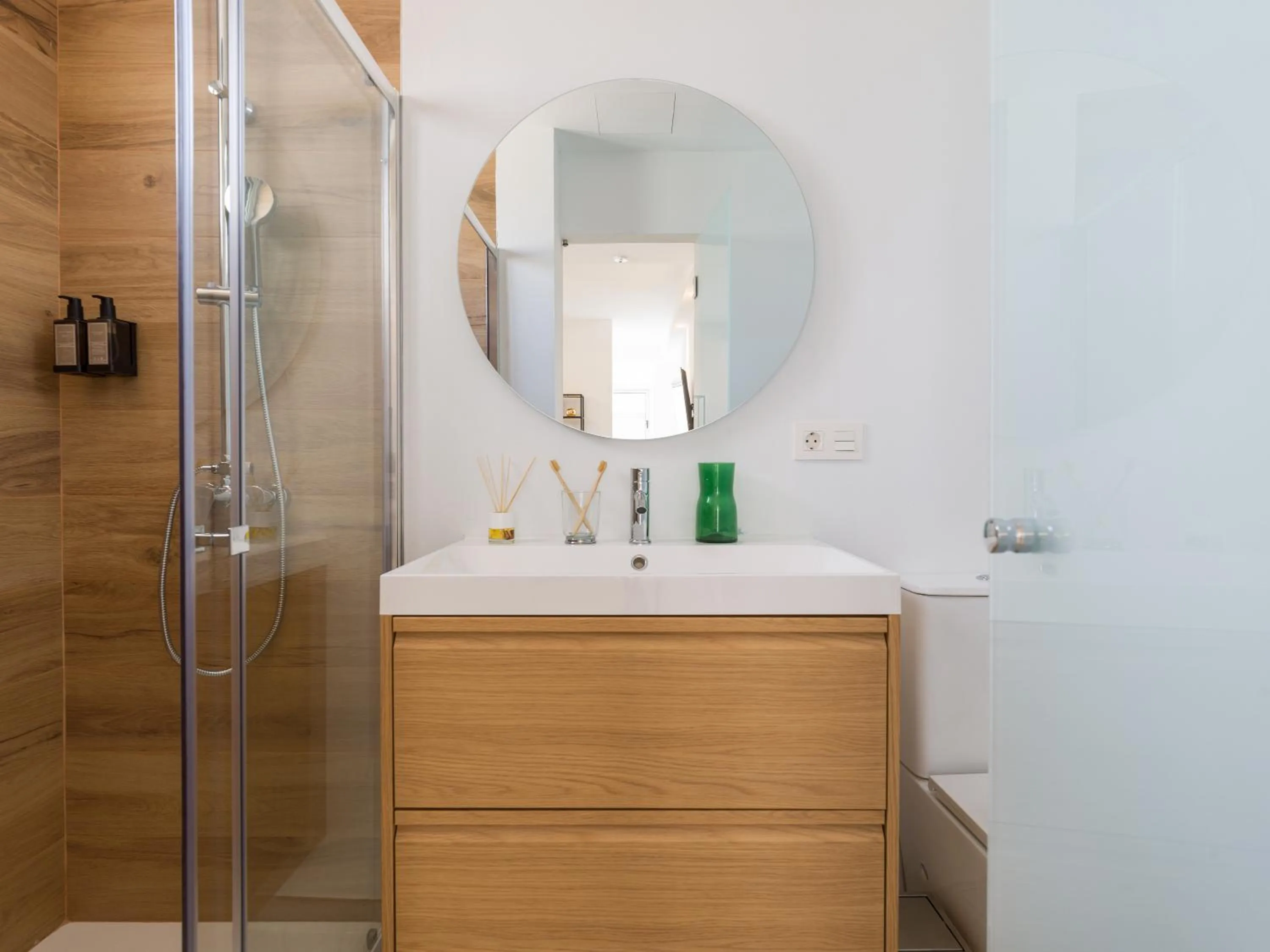 Shower in Shabolo Apartments Las Palmas