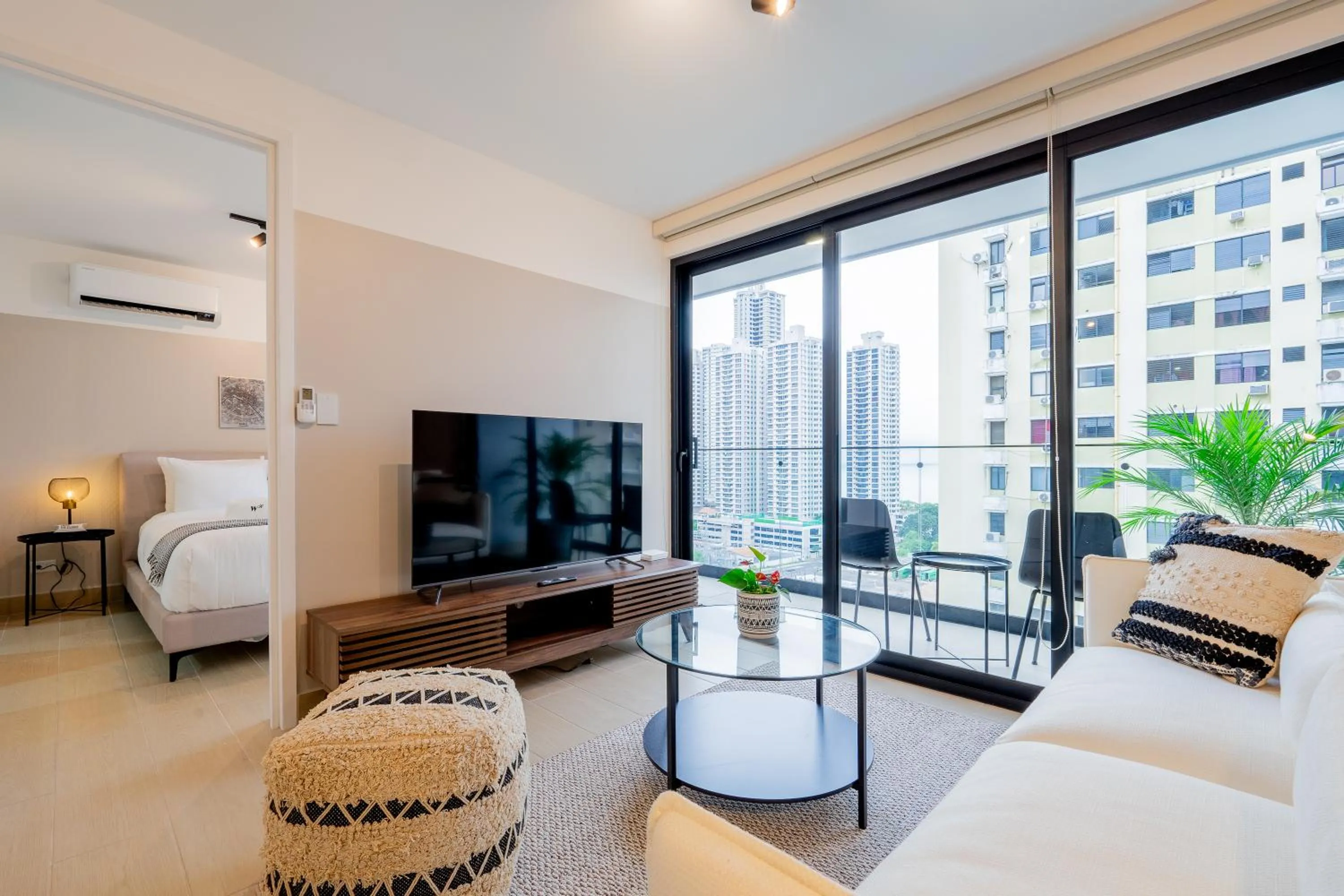 Living room in Wynwood House San Francisco