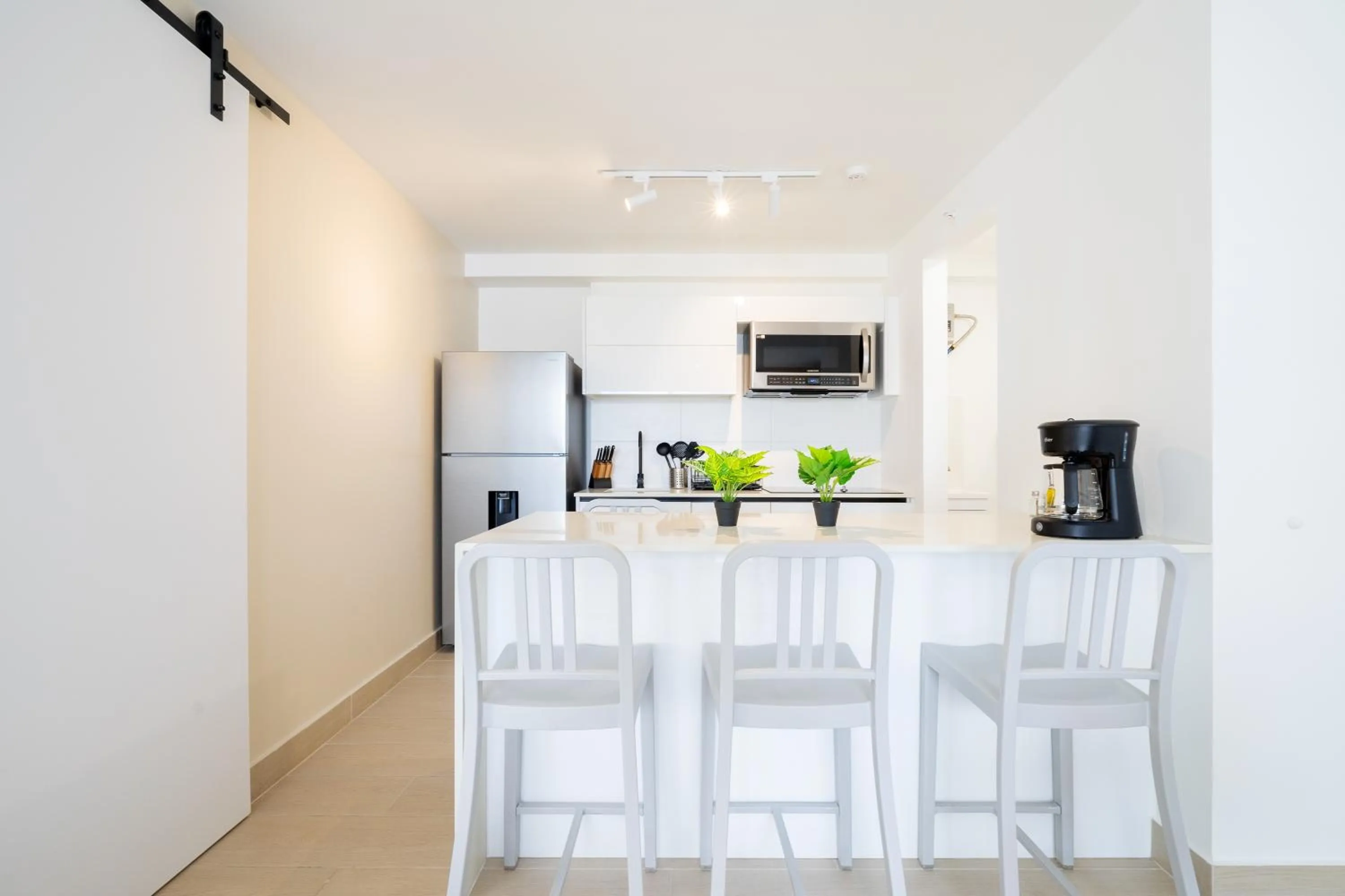 Kitchen or kitchenette in Wynwood House San Francisco